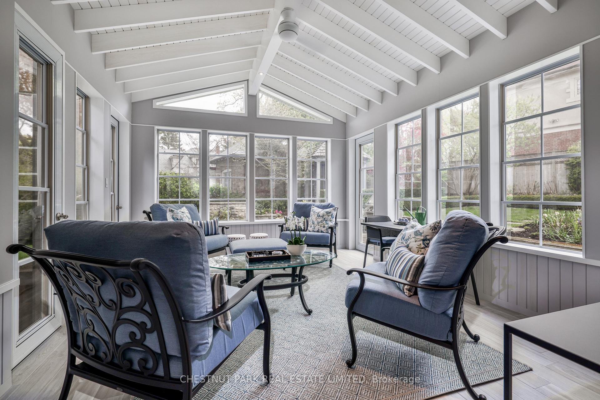 Photo 8 of 10 Weybourne Crescent, Toronto, Lawrence Park South — HOMEH
