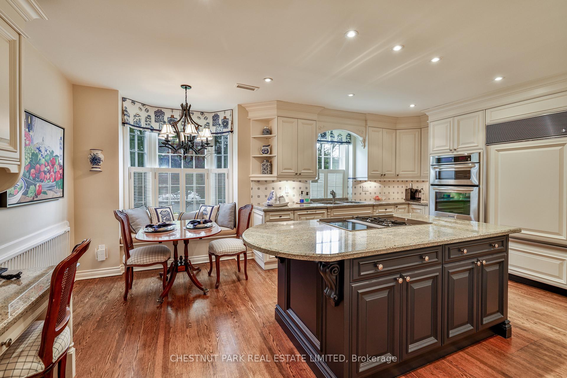 Photo 10 of 10 Weybourne Crescent, Toronto, Lawrence Park South — HOMEH
