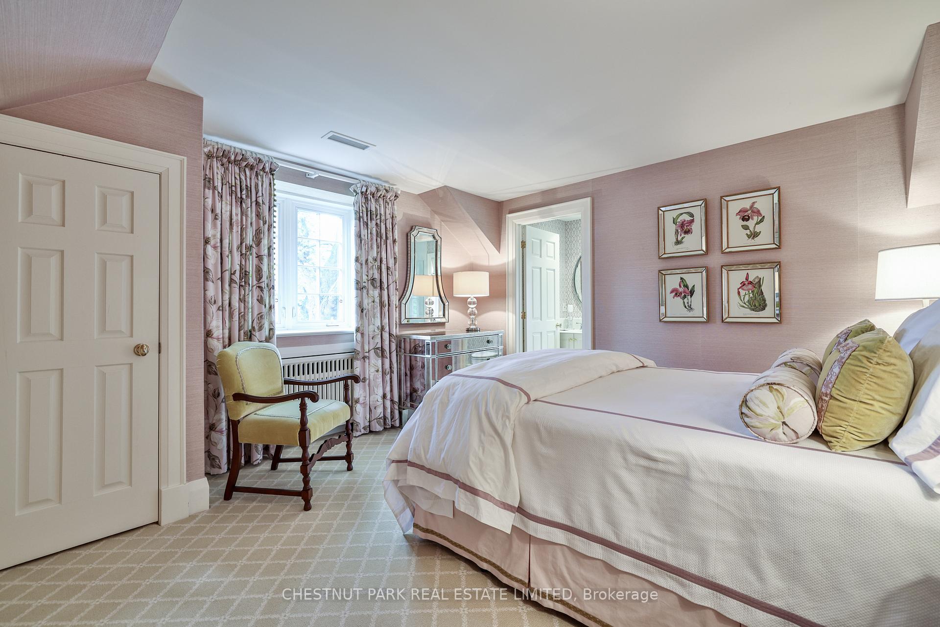 Photo 18 of 10 Weybourne Crescent, Toronto, Lawrence Park South — HOMEH