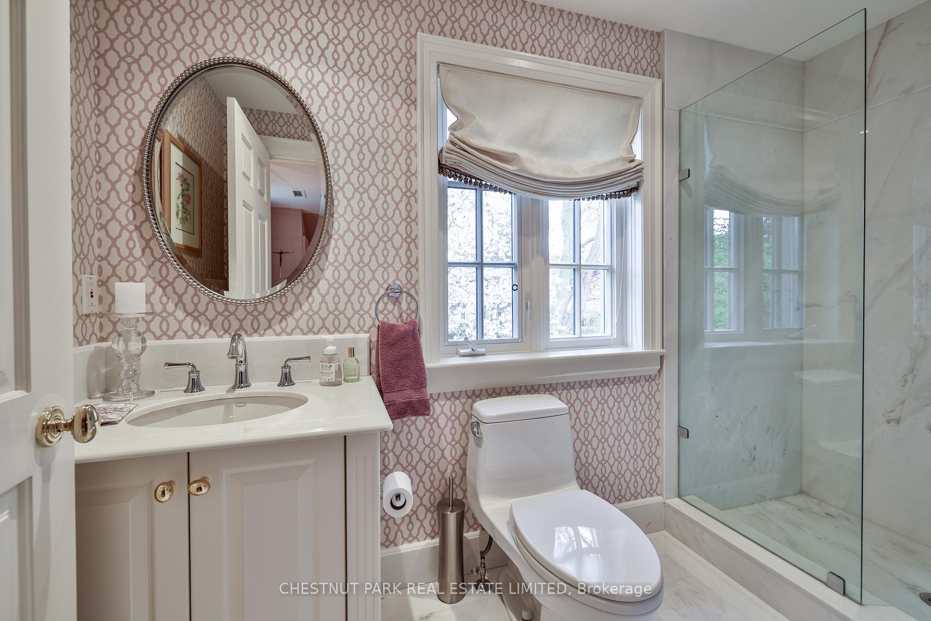 Photo 19 of 10 Weybourne Crescent, Toronto, Lawrence Park South — HOMEH