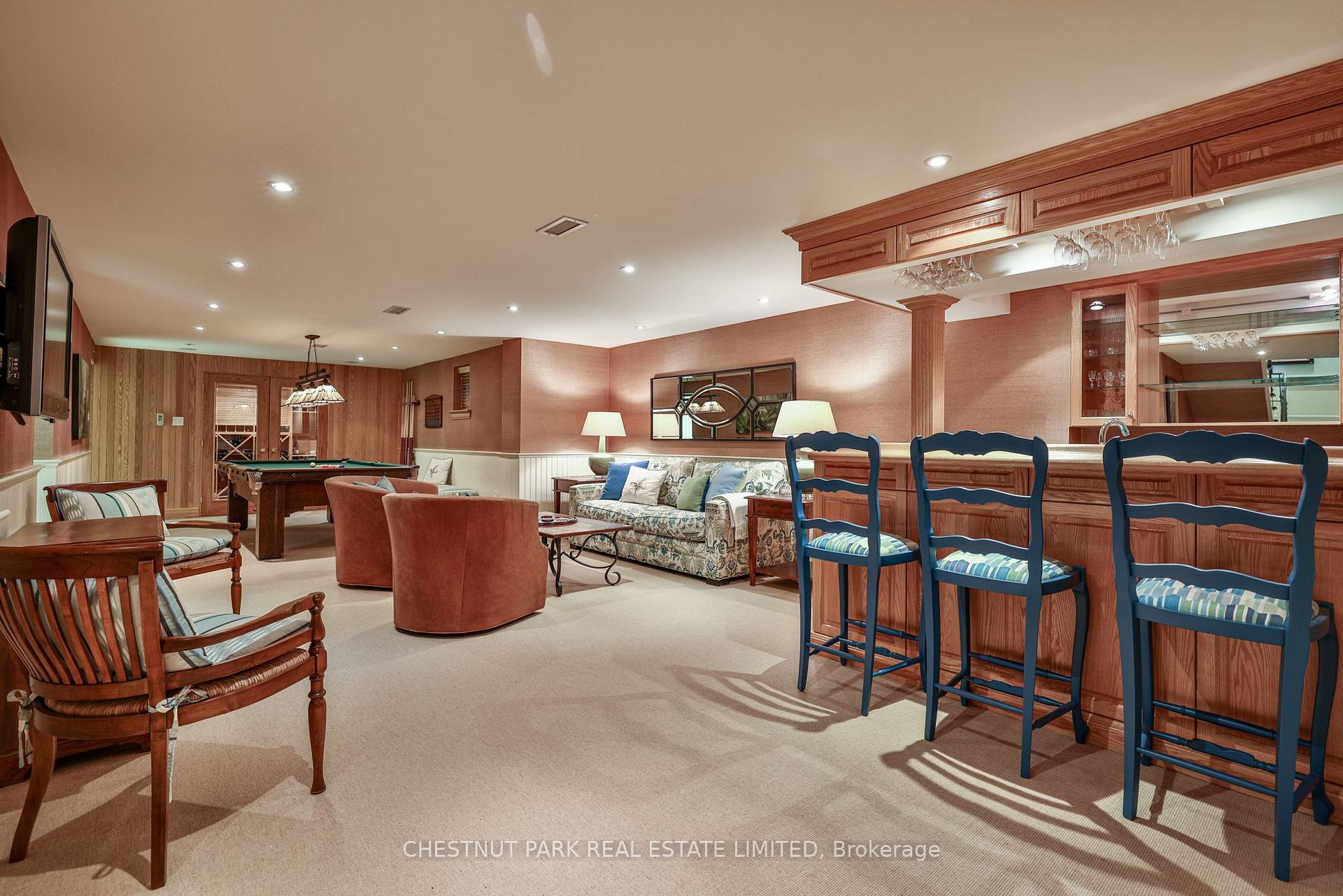 Photo 33 of 10 Weybourne Crescent, Toronto, Lawrence Park South — HOMEH