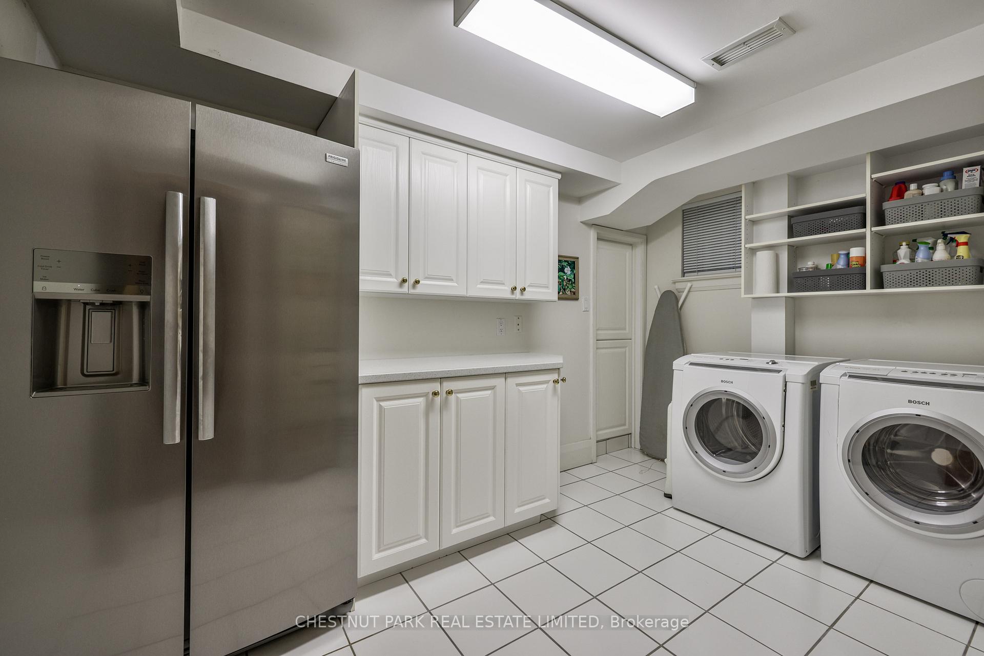 Photo 24 of 10 Weybourne Crescent, Toronto, Lawrence Park South — HOMEH