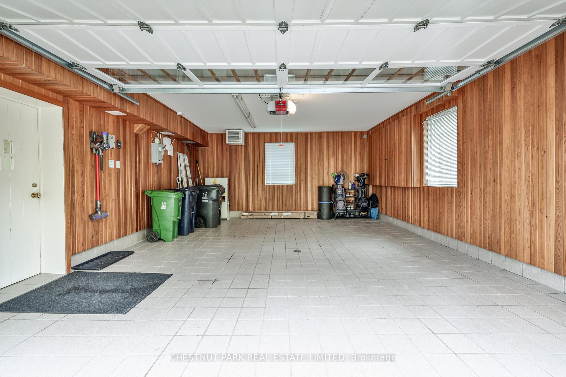 Photo 32 of 10 Weybourne Crescent, Toronto, Lawrence Park South — HOMEH