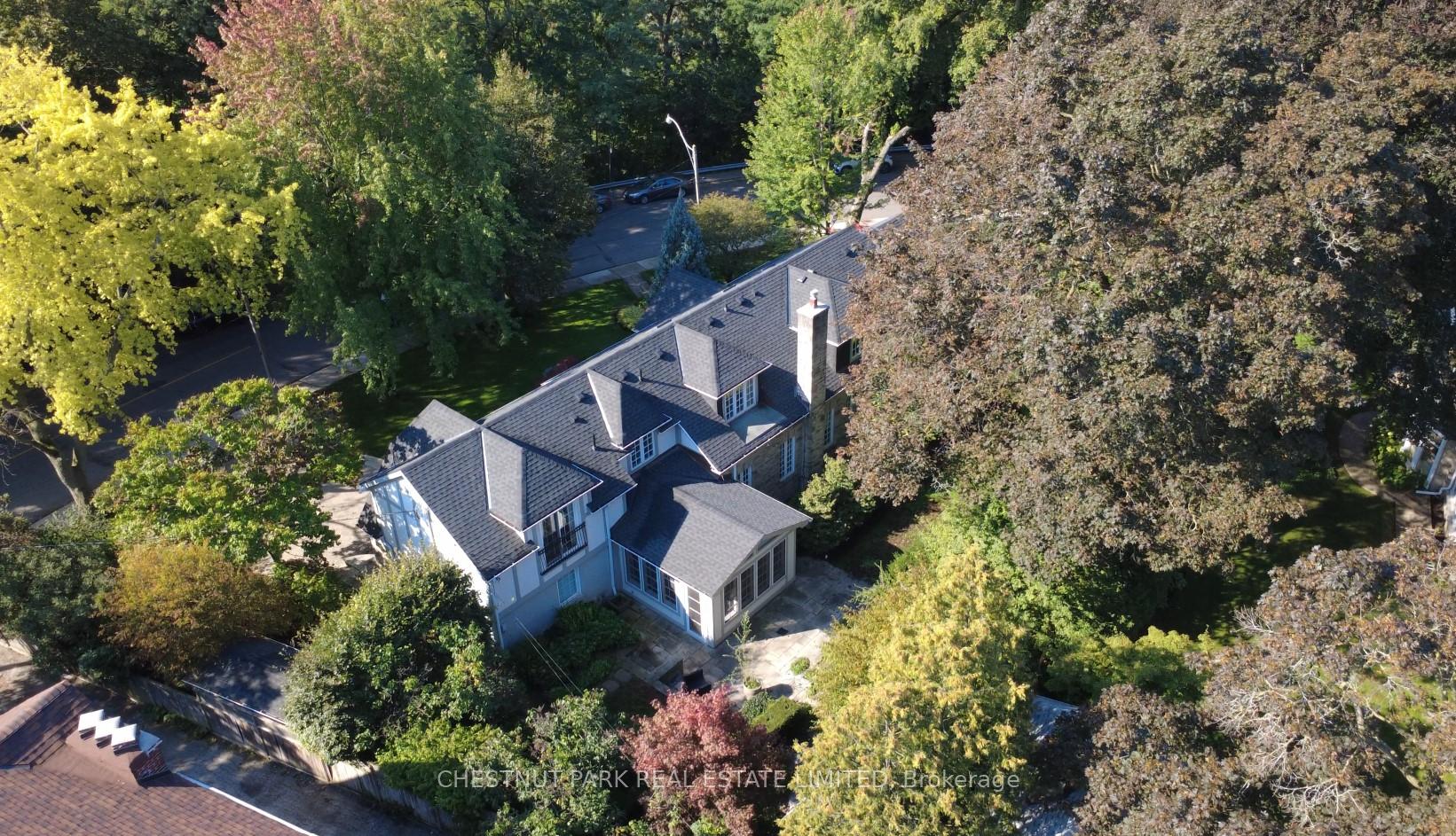 Photo 30 of 10 Weybourne Crescent, Toronto, Lawrence Park South — HOMEH
