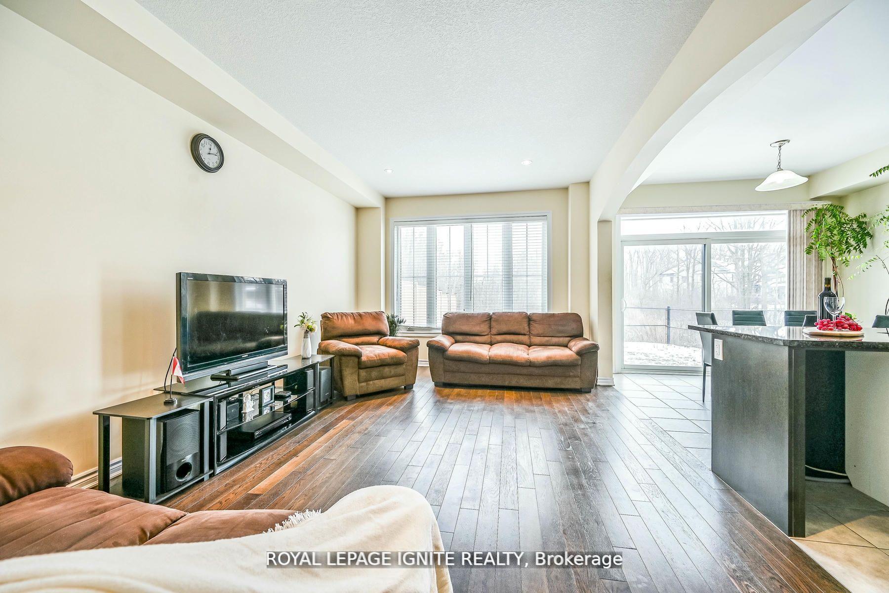Photo 16 of 20 Queen Mary Boulevard, Hamilton, Stoney Creek Mountain — HOMEH