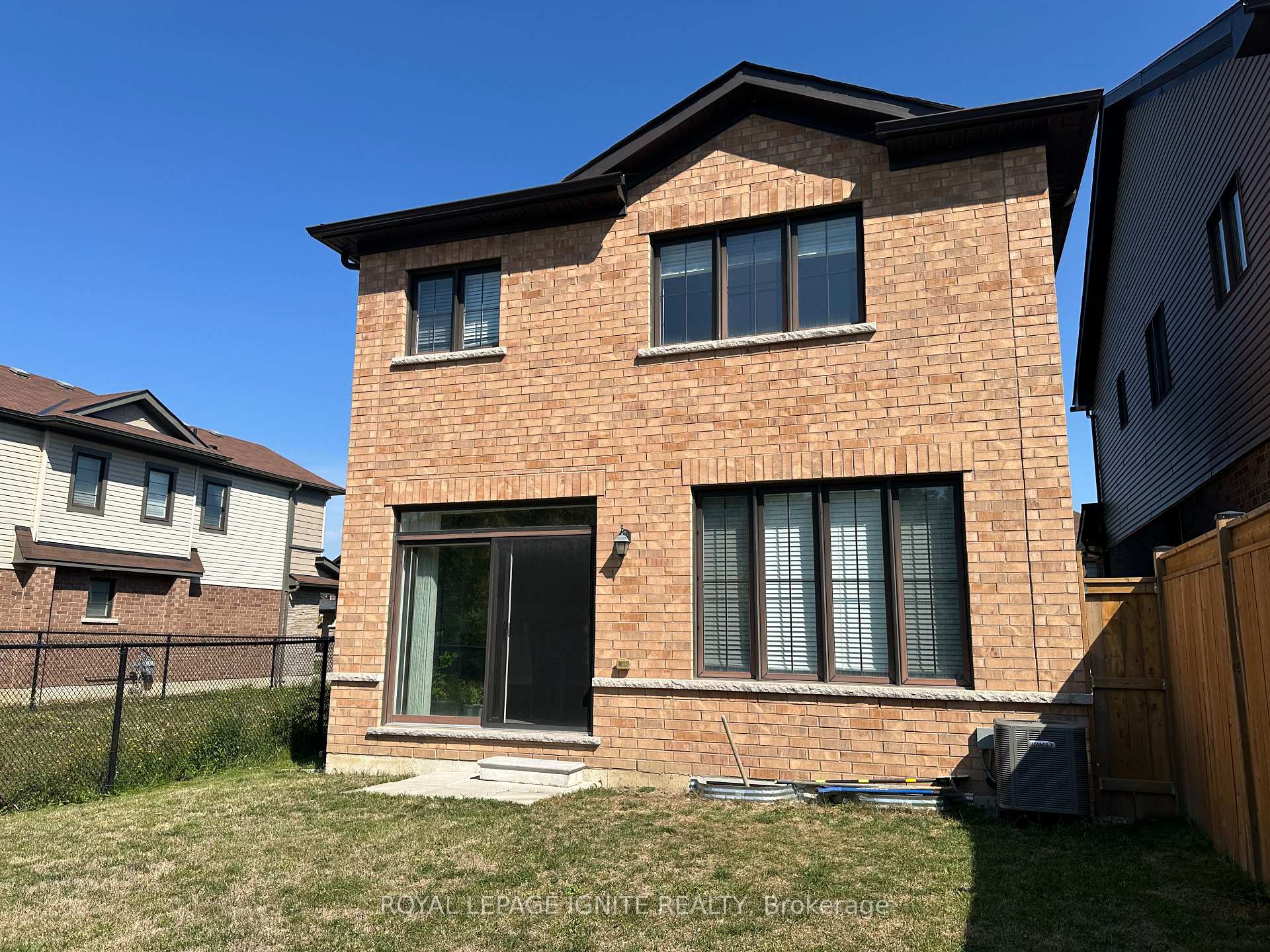 Photo 39 of 20 Queen Mary Boulevard, Hamilton, Stoney Creek Mountain — HOMEH