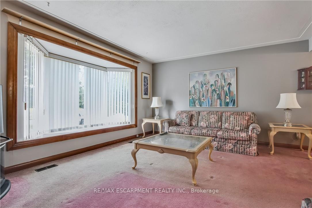 Photo 11 of 9840 Dickenson Road W, Hamilton, Airport Employment Area — HOMEH