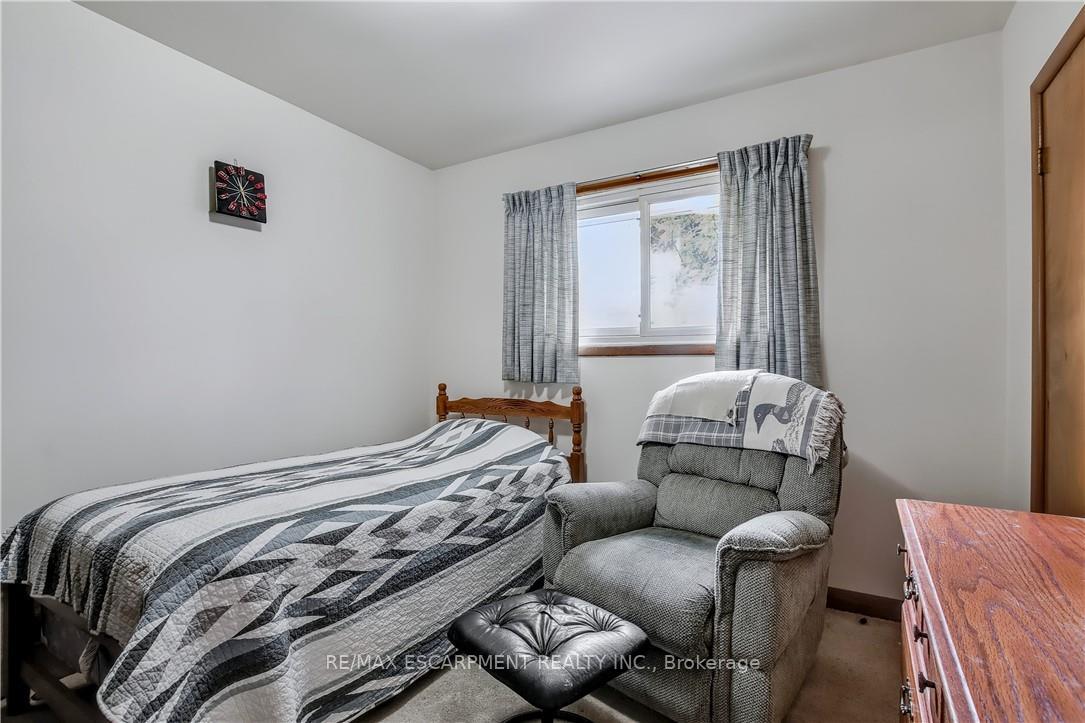 Photo 15 of 9840 Dickenson Road W, Hamilton, Airport Employment Area — HOMEH