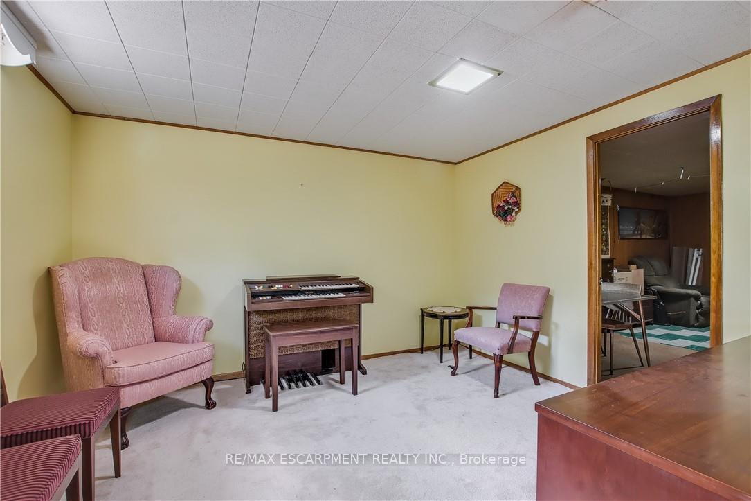Photo 27 of 9840 Dickenson Road W, Hamilton, Airport Employment Area — HOMEH