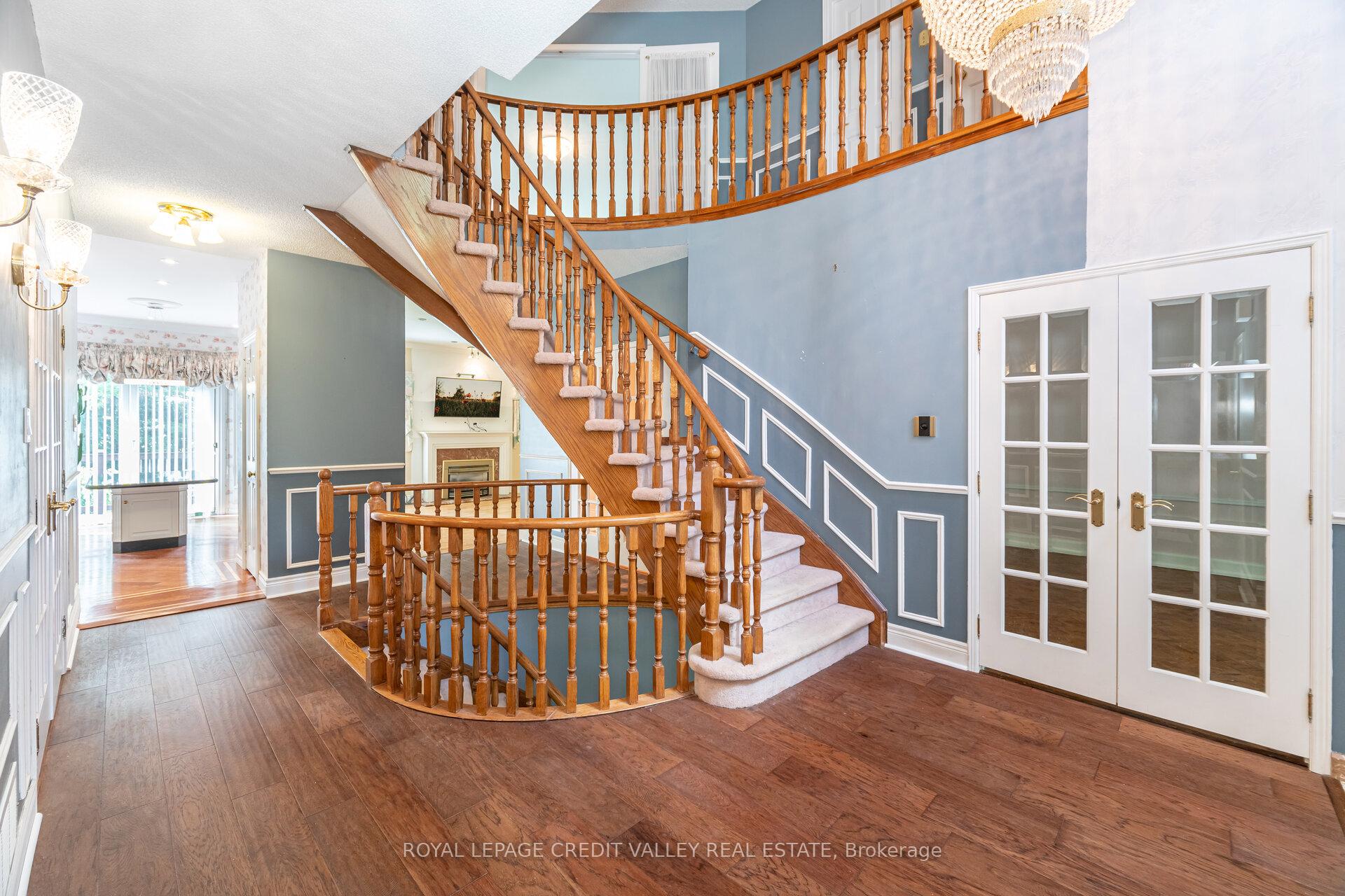 Photo 5 of 14 Starling Court, Brampton, Snelgrove — HOMEH