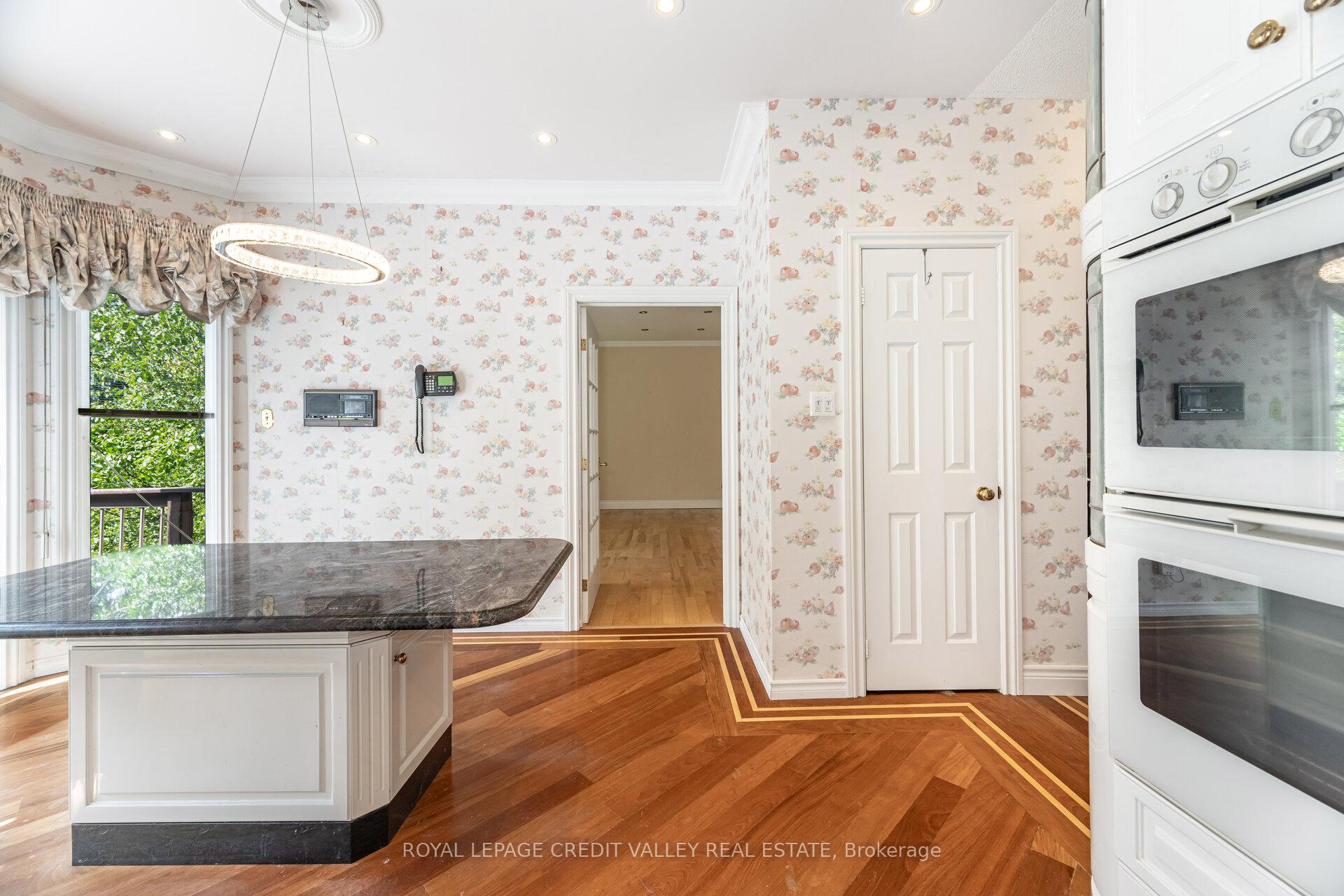 Photo 47 of 14 Starling Court, Brampton, Snelgrove — HOMEH