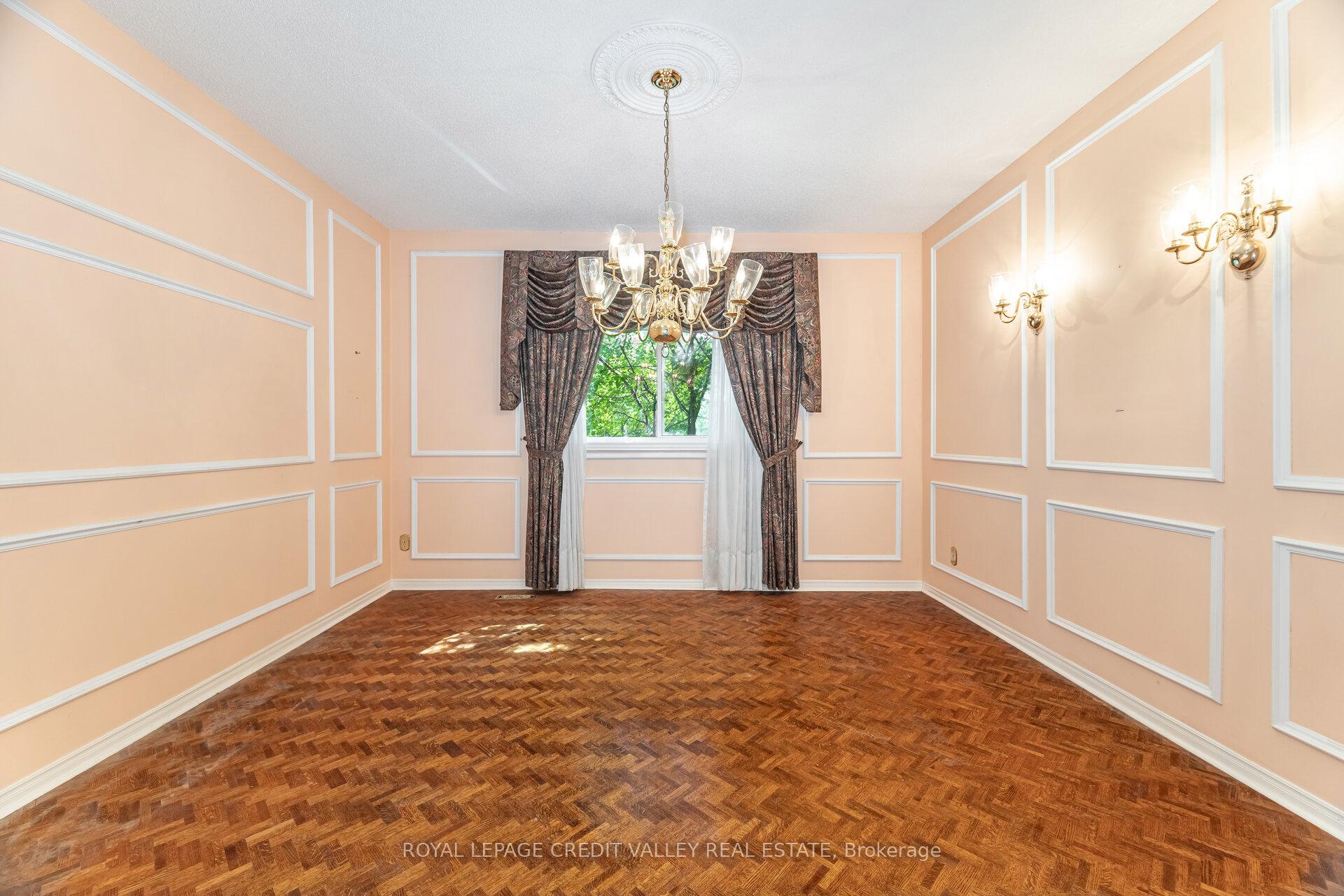 Photo 6 of 14 Starling Court, Brampton, Snelgrove — HOMEH