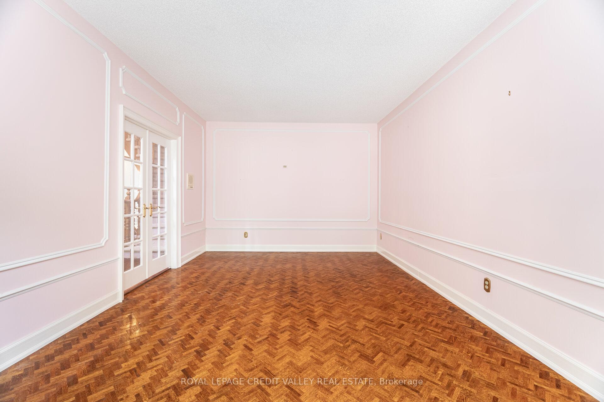 Photo 11 of 14 Starling Court, Brampton, Snelgrove — HOMEH