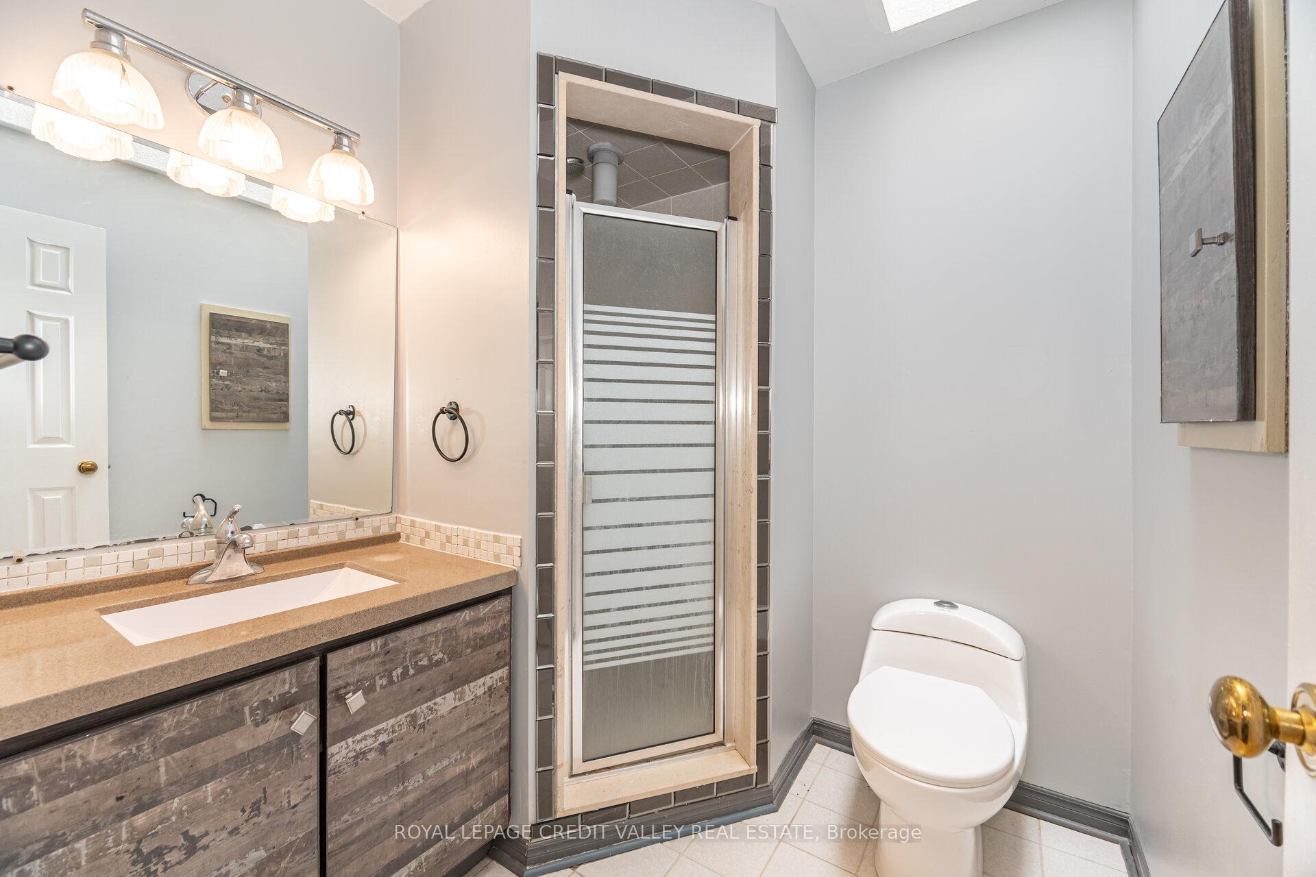 Photo 35 of 14 Starling Court, Brampton, Snelgrove — HOMEH