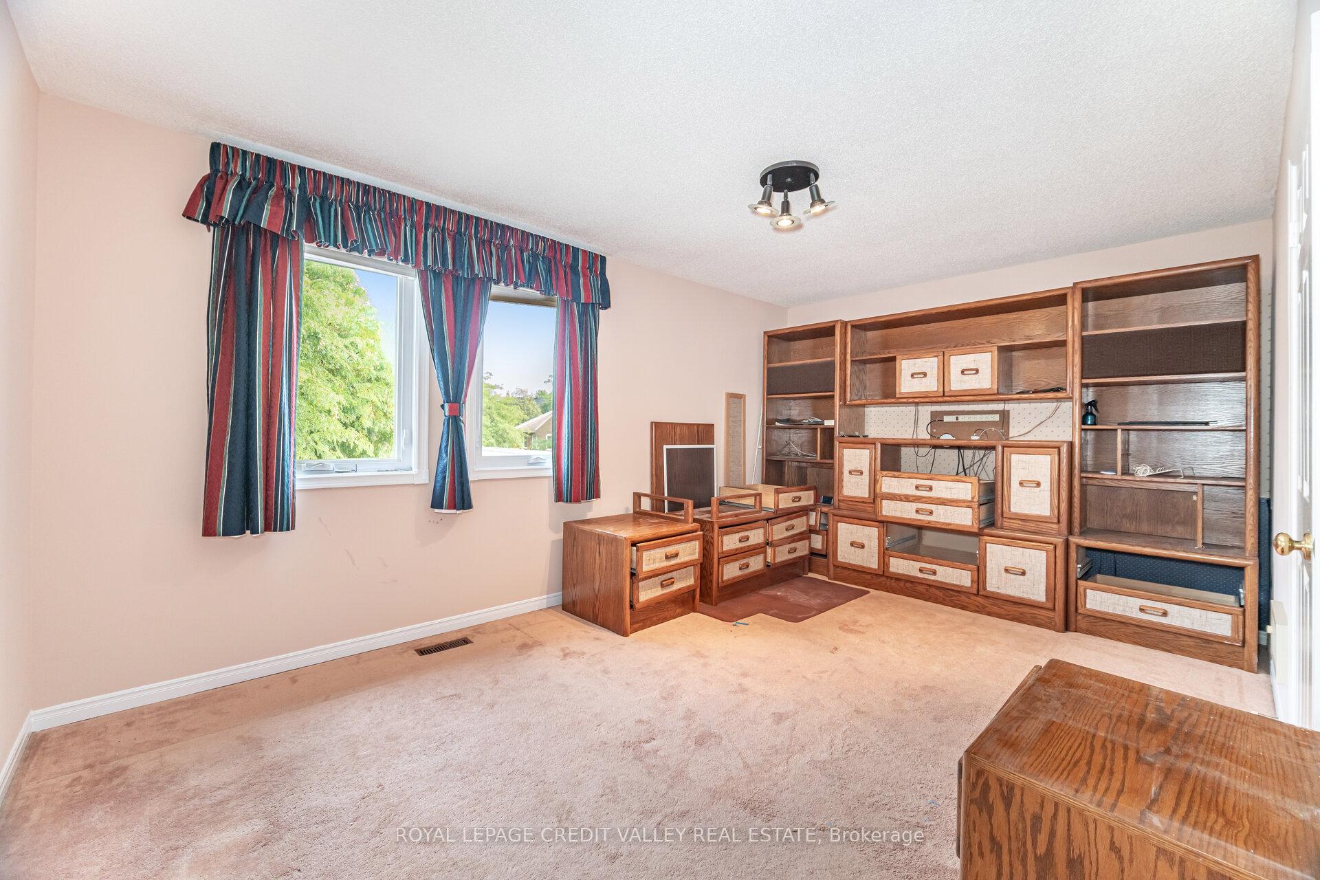 Photo 32 of 14 Starling Court, Brampton, Snelgrove — HOMEH