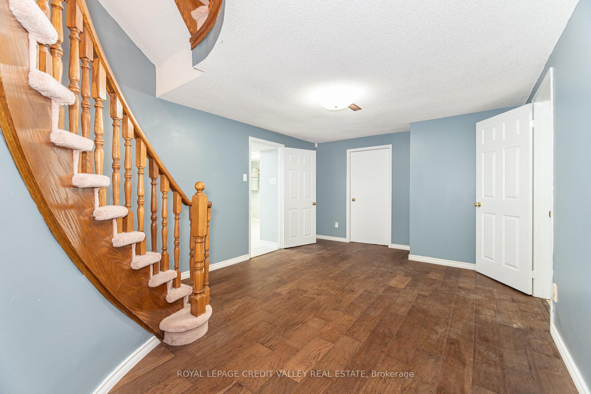 Photo 48 of 14 Starling Court, Brampton, Snelgrove — HOMEH
