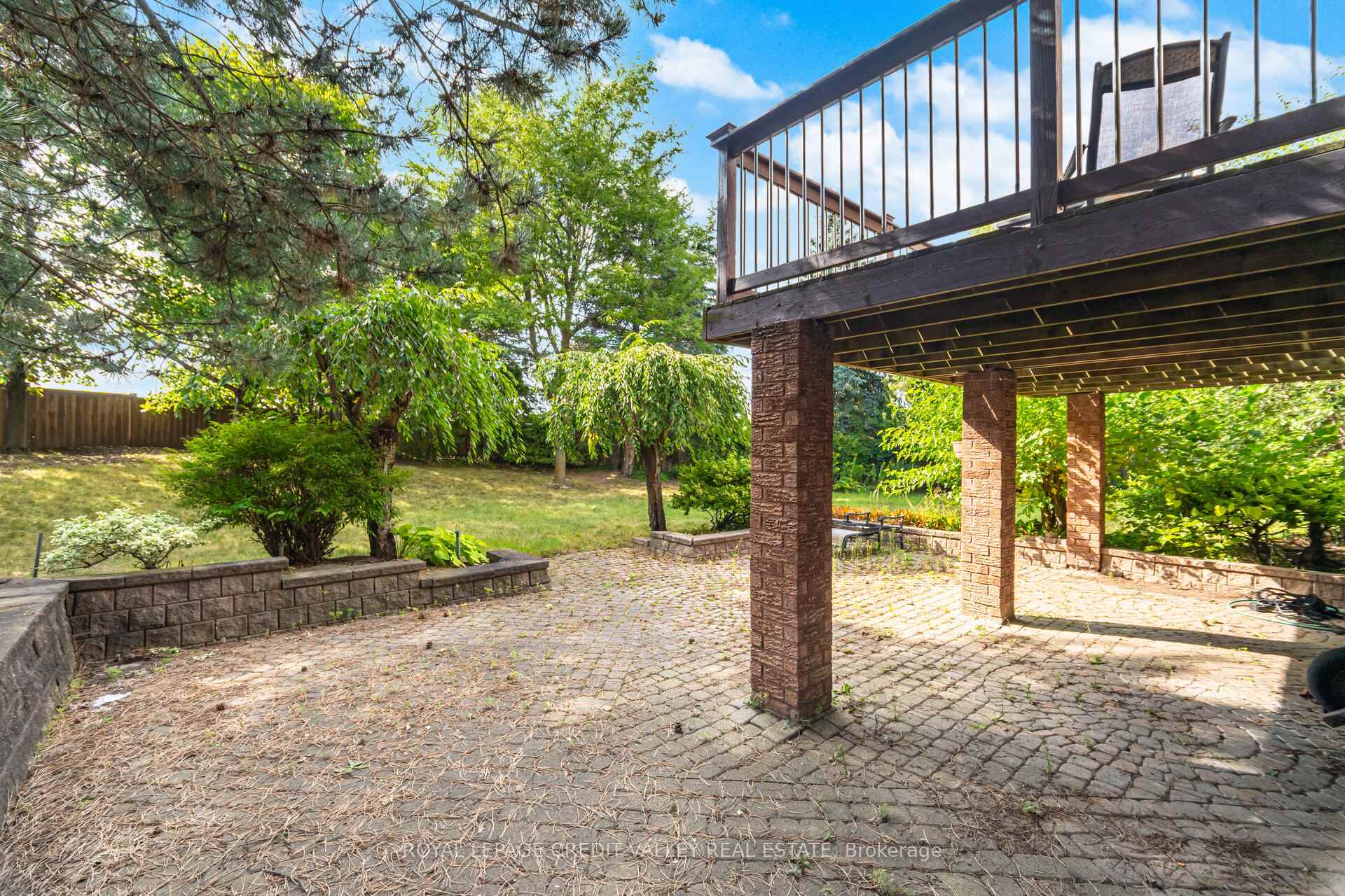Photo 34 of 14 Starling Court, Brampton, Snelgrove — HOMEH