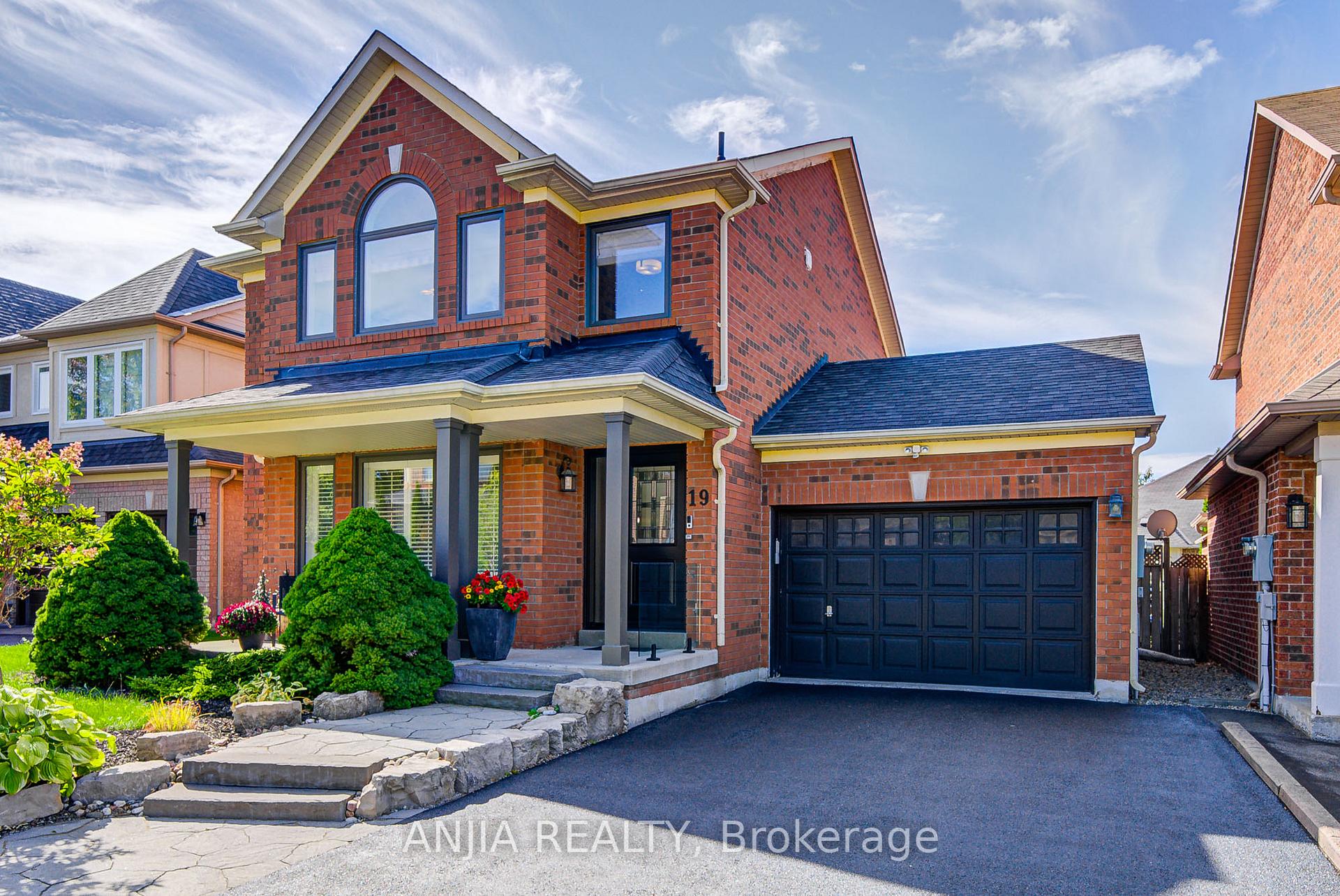 Photo 1 of 19 Redpoll Avenue, Markham, Legacy — HOMEH