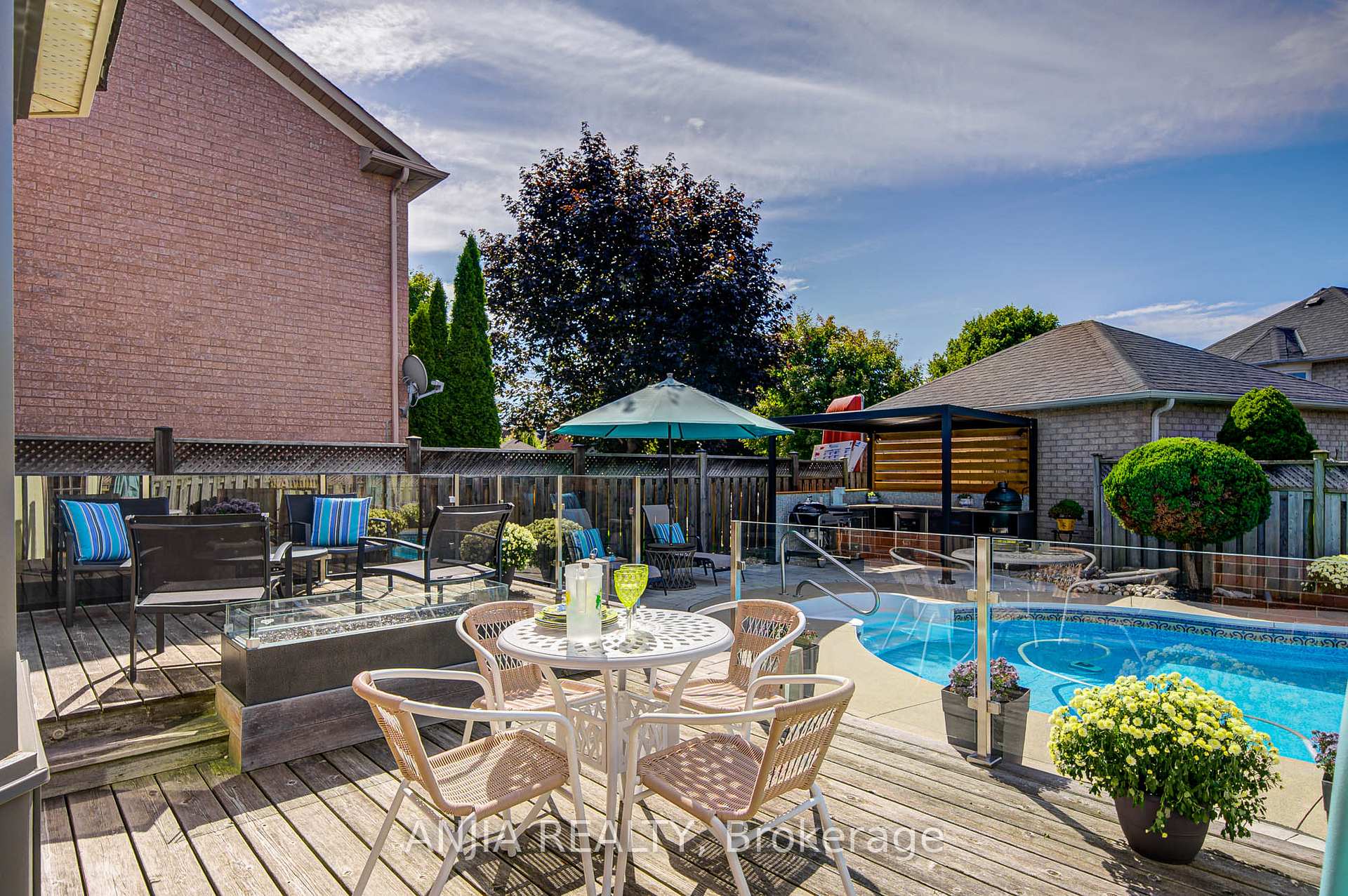 Photo 42 of 19 Redpoll Avenue, Markham, Legacy — HOMEH