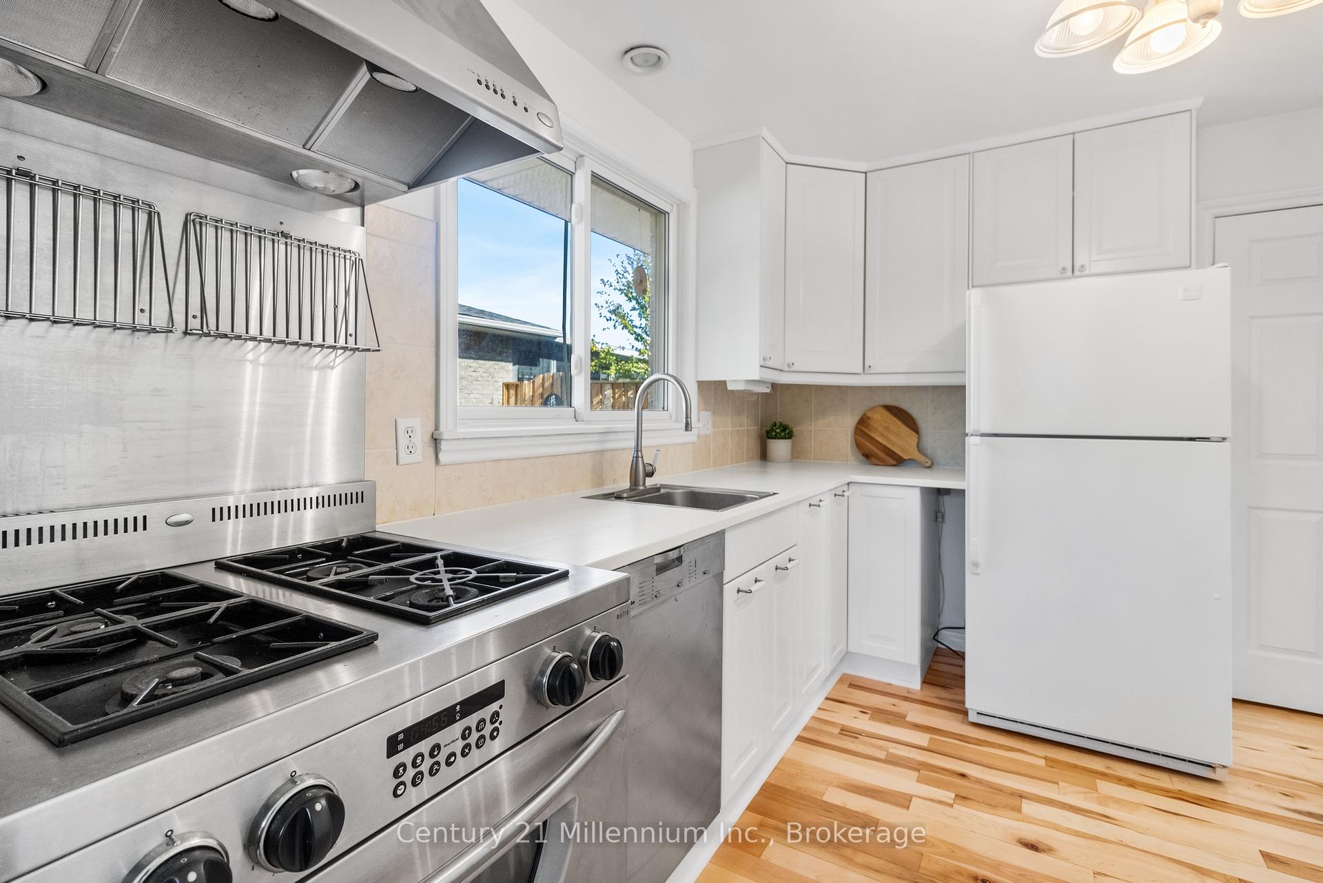 Photo 17 of 36 Shoreline Drive, St. Catharines, Lakeshore — HOMEH