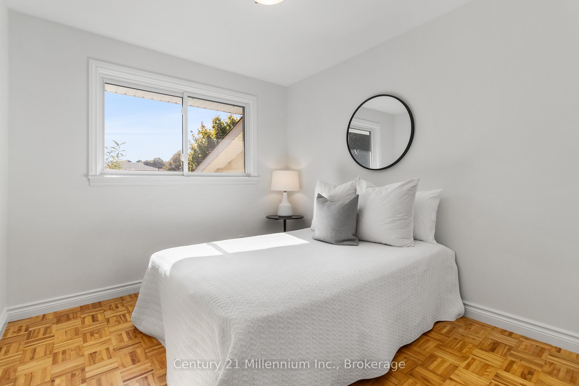 Photo 16 of 36 Shoreline Drive, St. Catharines, Lakeshore — HOMEH