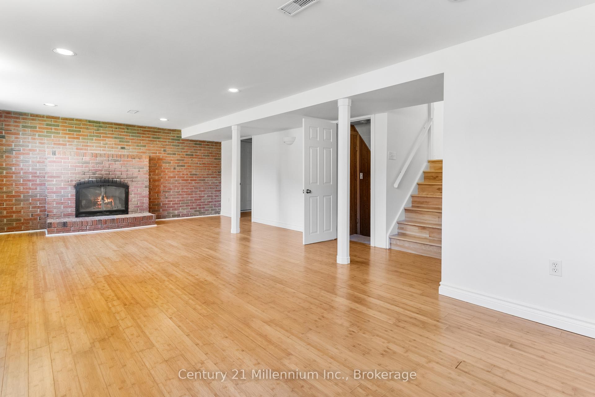 Photo 23 of 36 Shoreline Drive, St. Catharines, Lakeshore — HOMEH