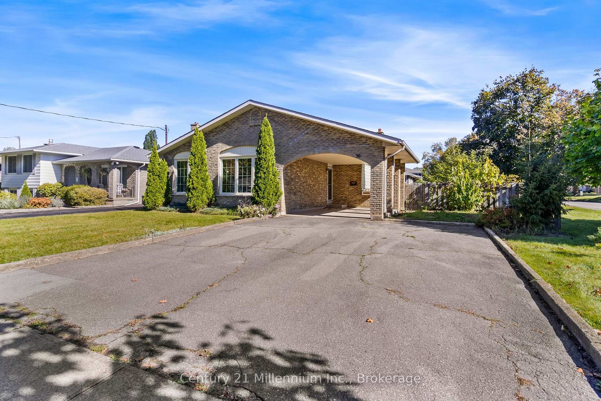 Photo 33 of 36 Shoreline Drive, St. Catharines, Lakeshore — HOMEH