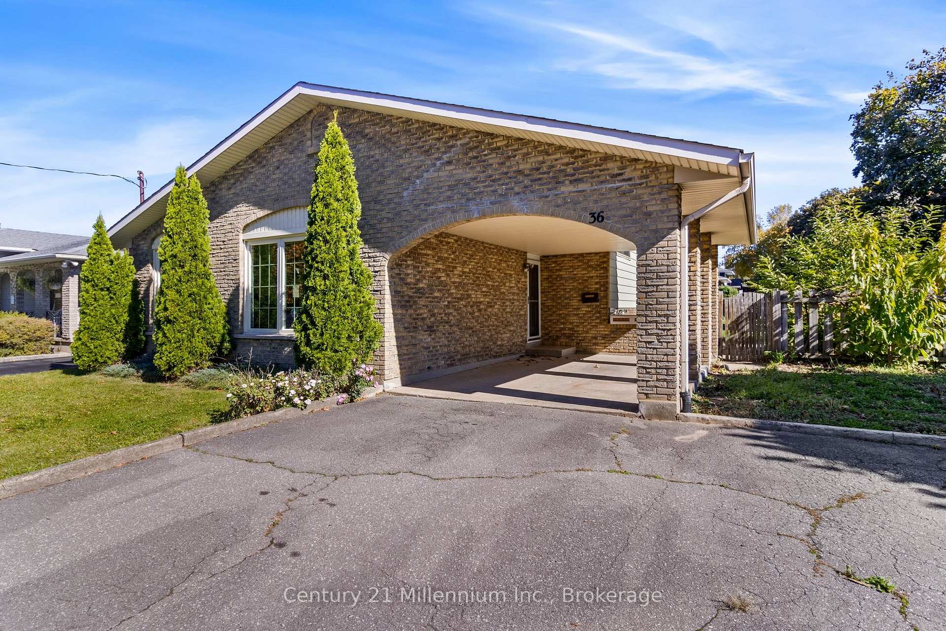 Photo 32 of 36 Shoreline Drive, St. Catharines, Lakeshore — HOMEH
