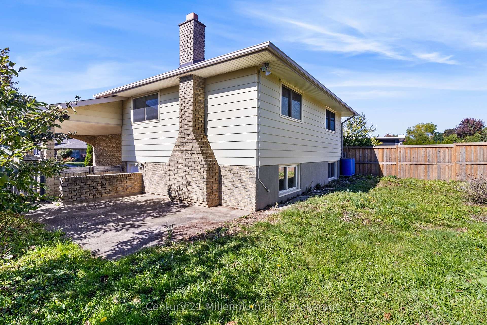 Photo 41 of 36 Shoreline Drive, St. Catharines, Lakeshore — HOMEH