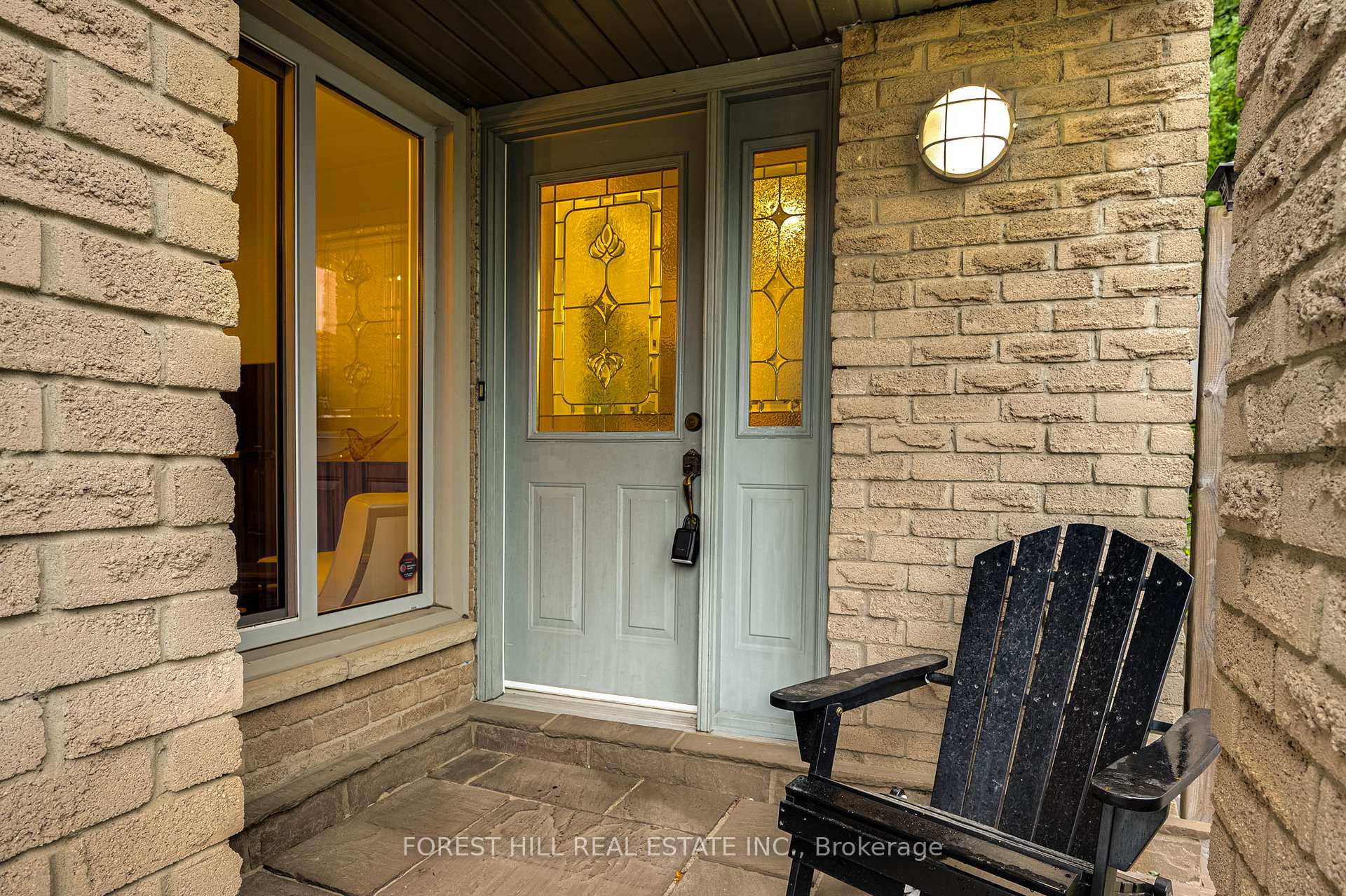 Photo 2 of 168 Borrows Street, Vaughan, Lakeview Estates — HOMEH