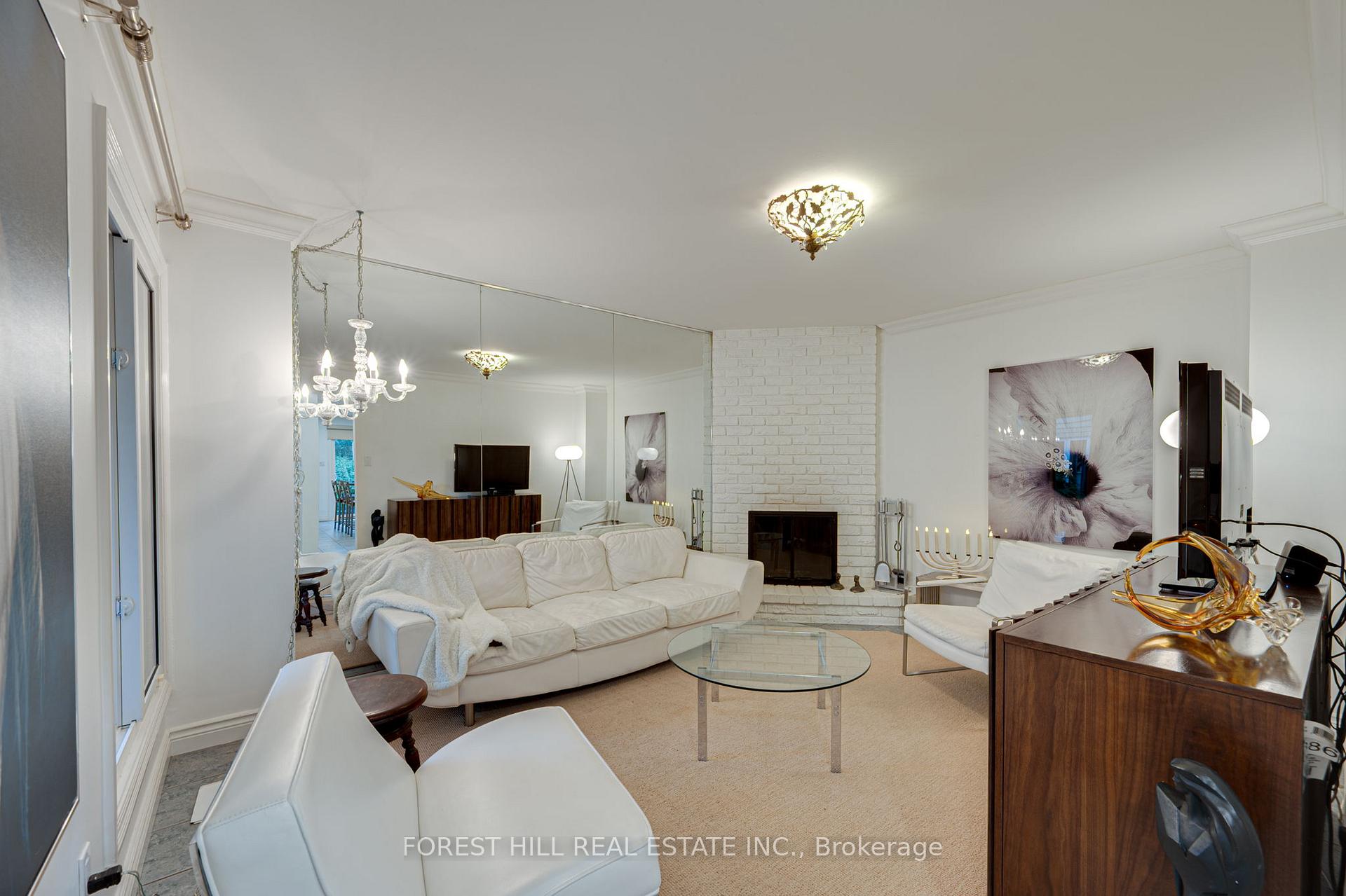 Photo 10 of 168 Borrows Street, Vaughan, Lakeview Estates — HOMEH