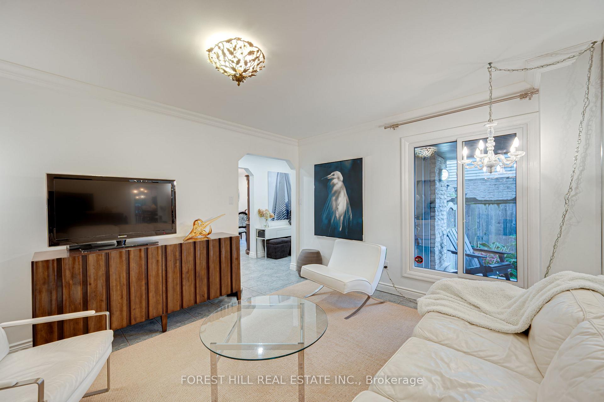 Photo 13 of 168 Borrows Street, Vaughan, Lakeview Estates — HOMEH