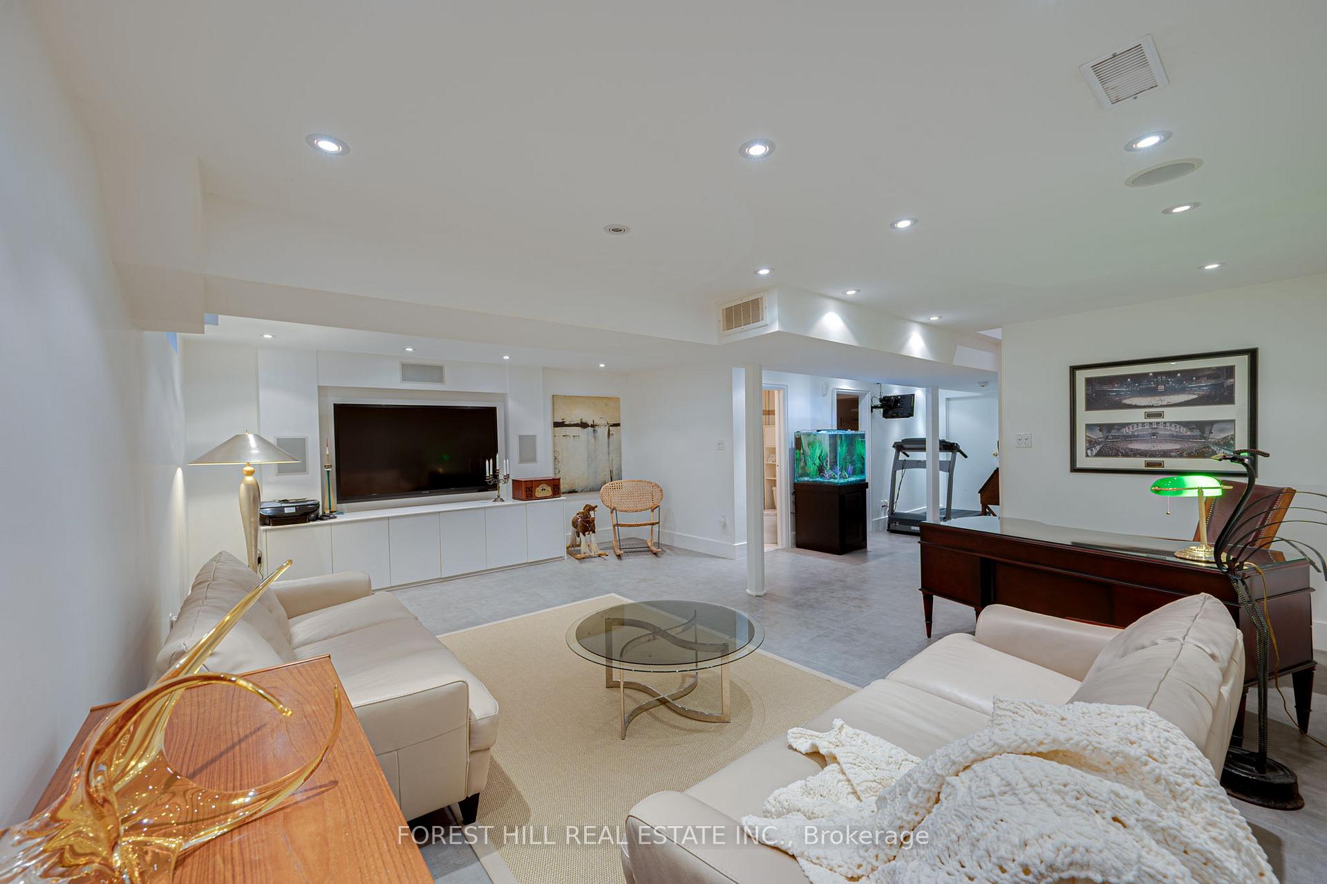 Photo 26 of 168 Borrows Street, Vaughan, Lakeview Estates — HOMEH