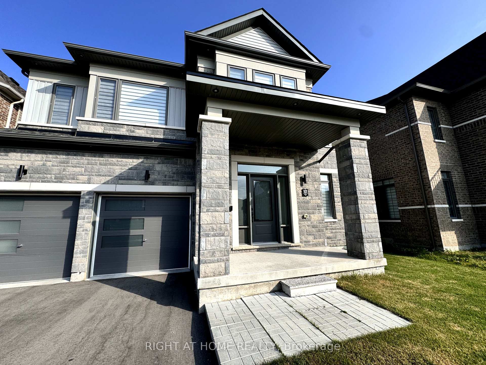 Photo 9 of 101 Nottingham Road, Barrie, Rural Barrie Southeast — HOMEH