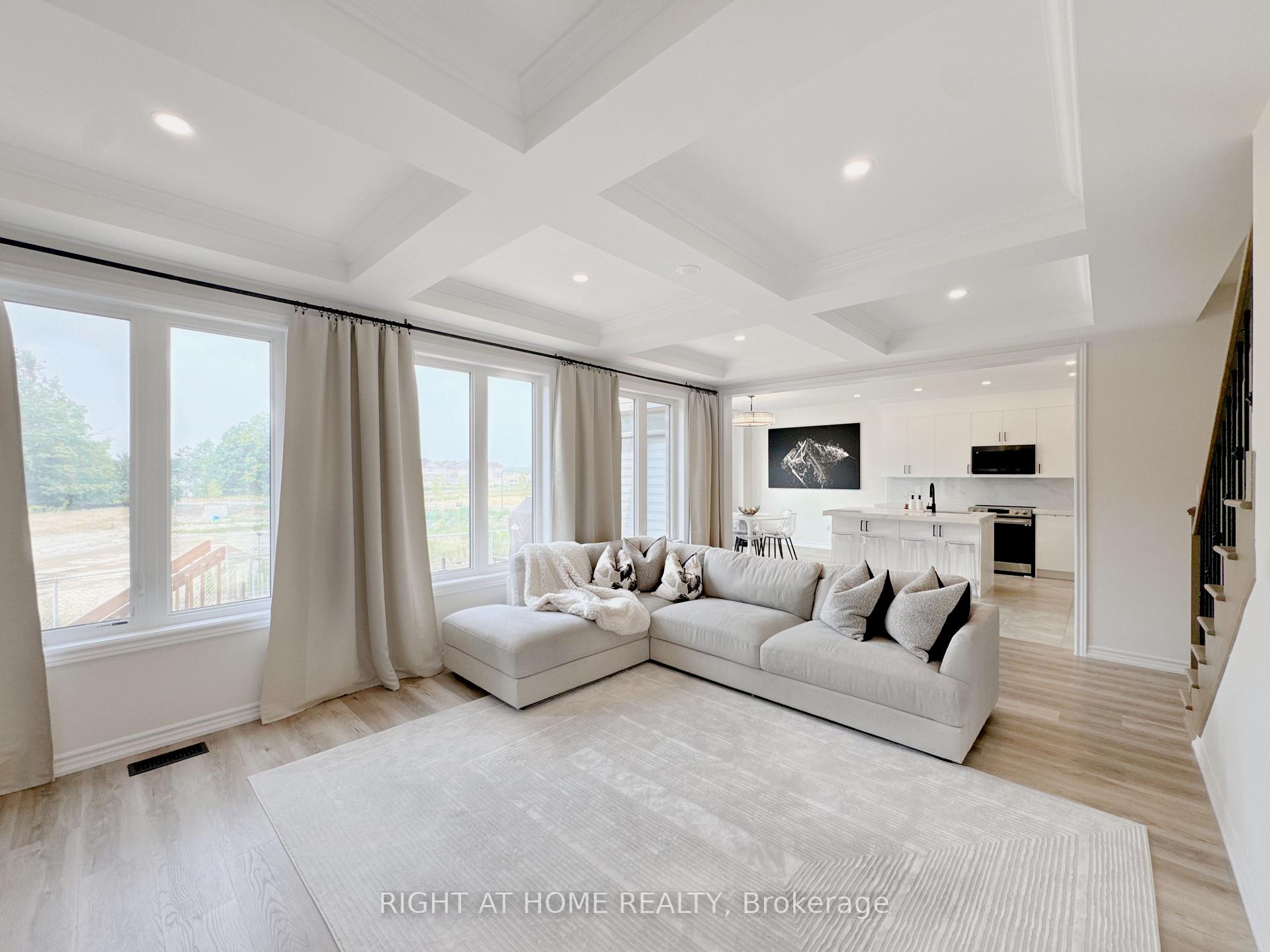 Photo 2 of 101 Nottingham Road, Barrie, Rural Barrie Southeast — HOMEH