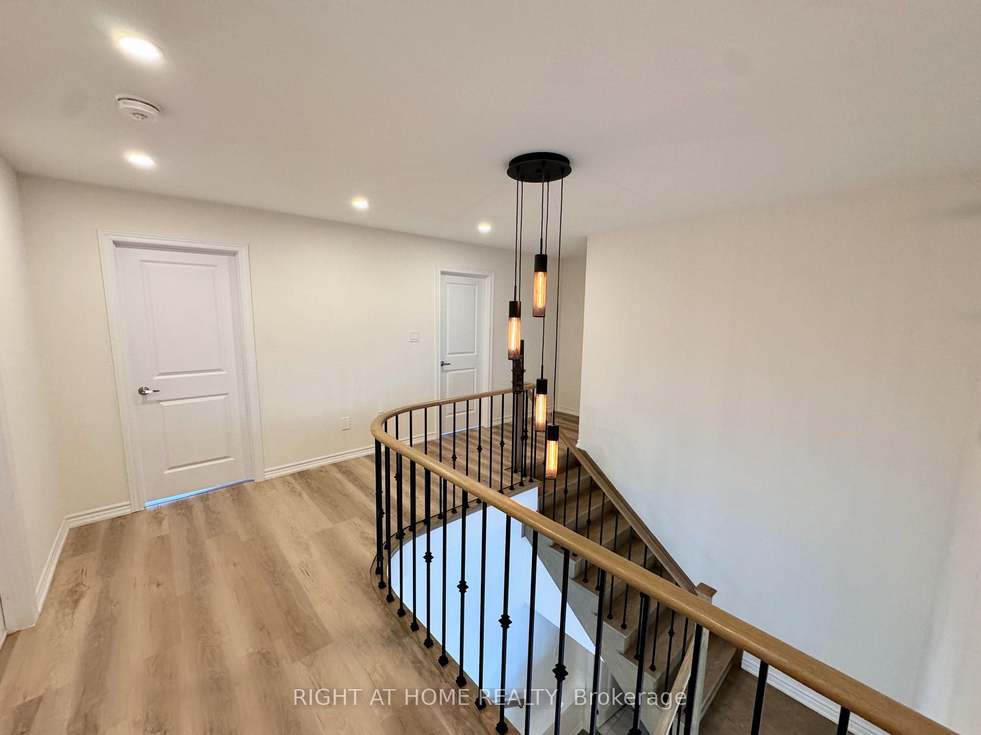 Photo 13 of 101 Nottingham Road, Barrie, Rural Barrie Southeast — HOMEH