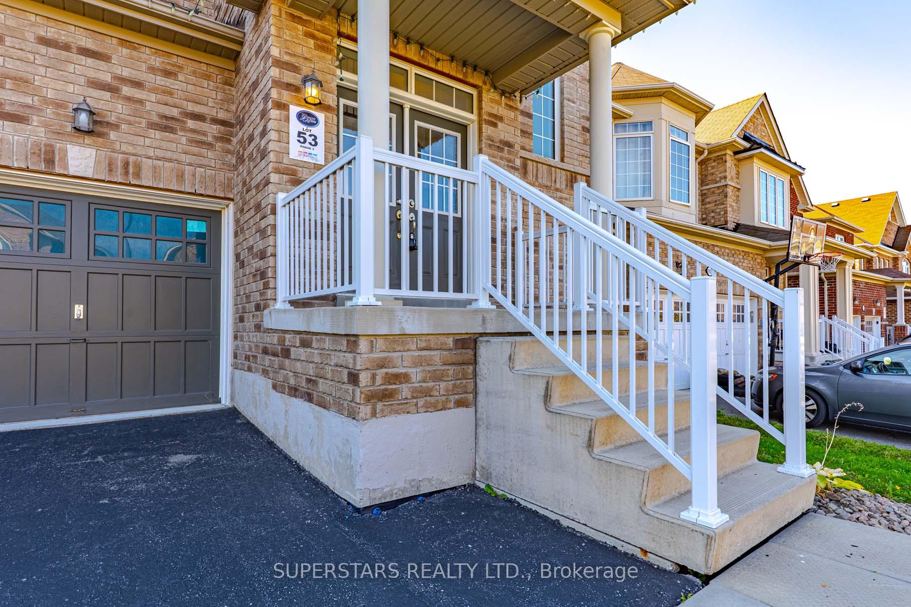Photo 2 of 988 Wrenwood Drive, Oshawa, Taunton — HOMEH