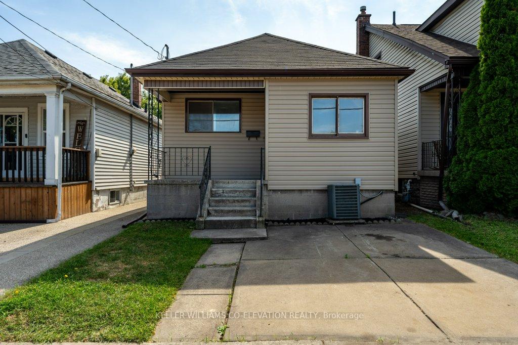 Photo 5 of 134 Mcanulty Boulevard, Hamilton, Industrial Sector — HOMEH