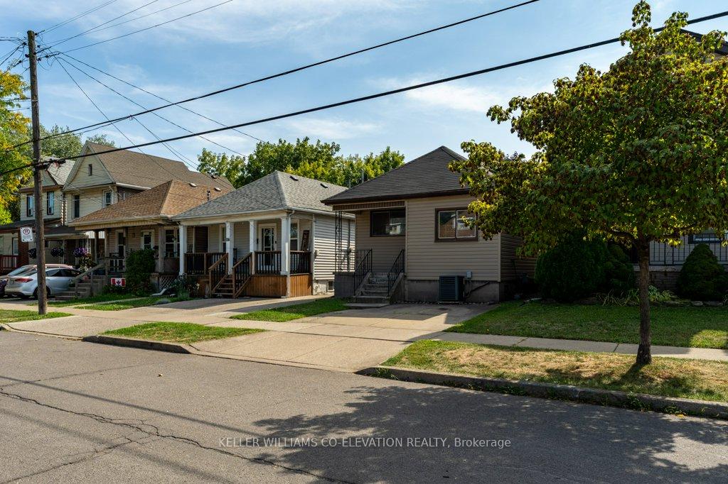 Photo 3 of 134 Mcanulty Boulevard, Hamilton, Industrial Sector — HOMEH