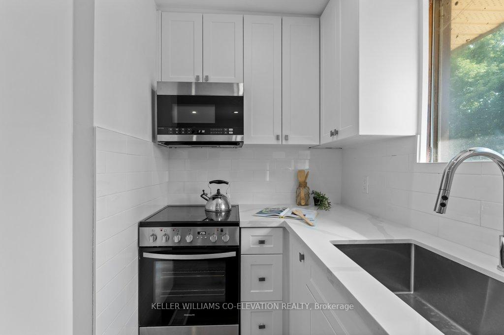 Photo 21 of 134 Mcanulty Boulevard, Hamilton, Industrial Sector — HOMEH