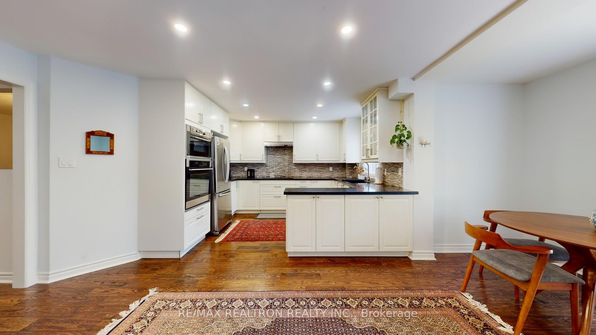 Photo 18 of 24 Monte Cristi Street, Vaughan, Maple — HOMEH