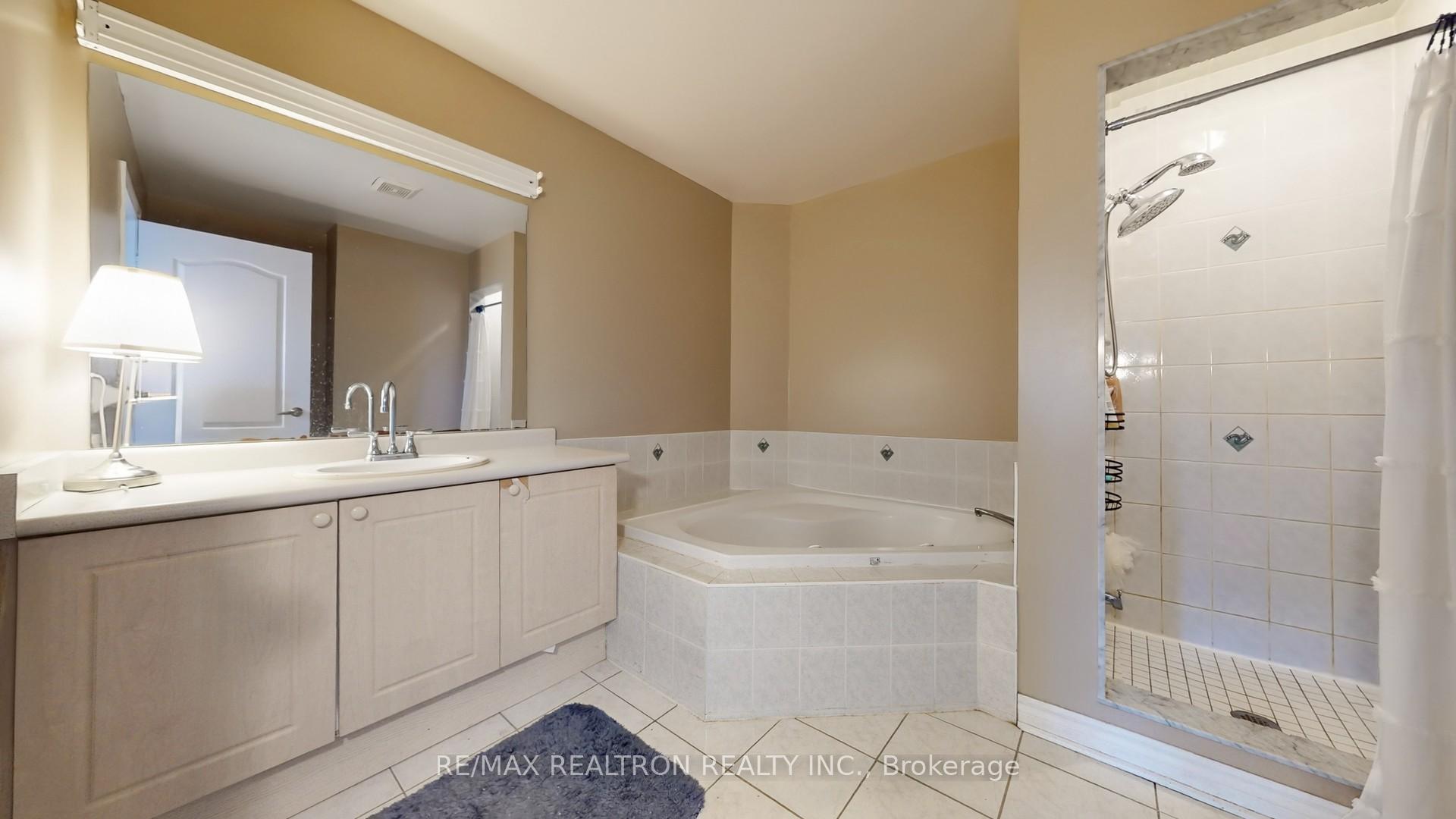 Photo 20 of 24 Monte Cristi Street, Vaughan, Maple — HOMEH