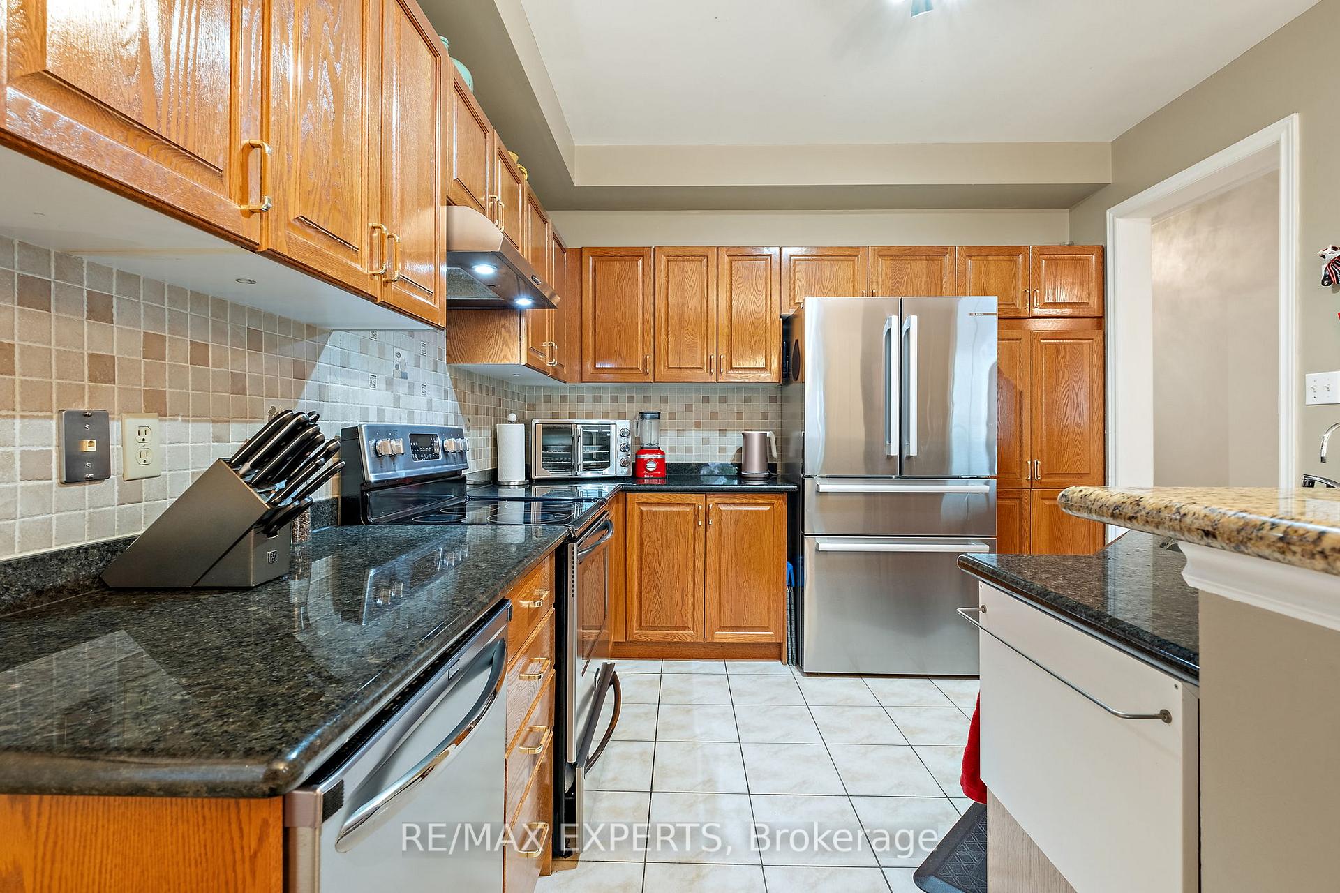 Photo 7 of 72 Turning Leaf Drive, Vaughan, Sonoma Heights — HOMEH