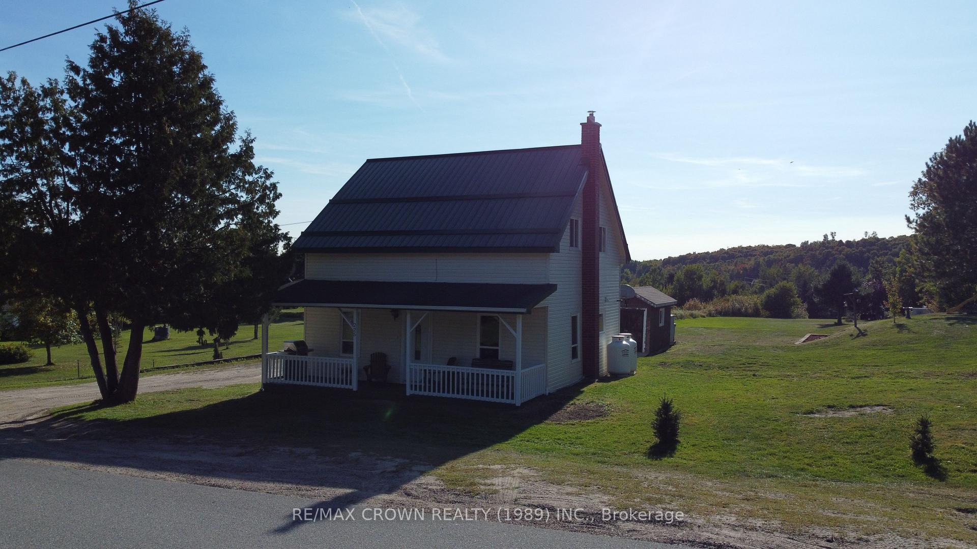 Photo 8 of 225 Yonge Street, Bonfield — HOMEH