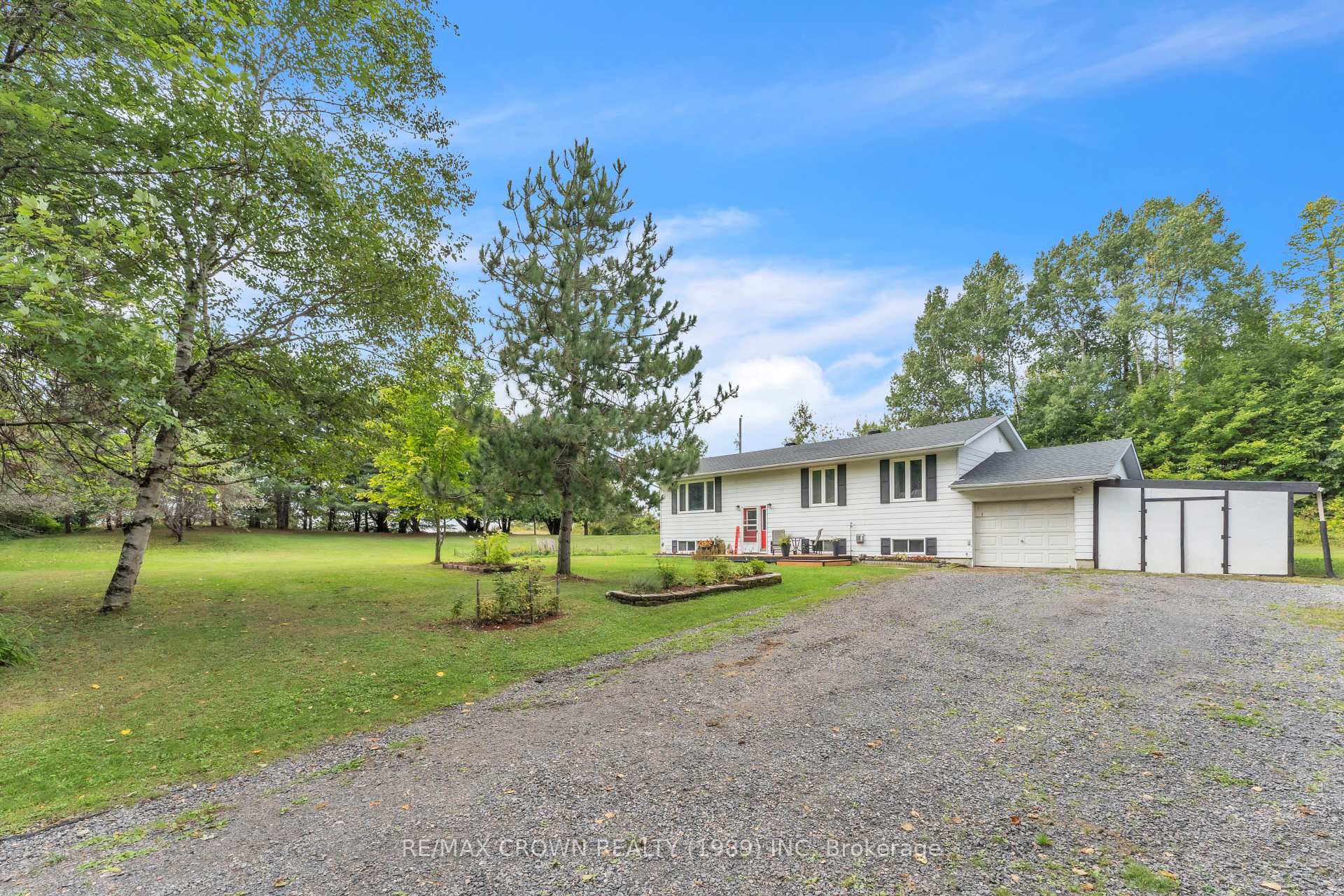 Photo 31 of 29 Talon Lake Road, Bonfield — HOMEH