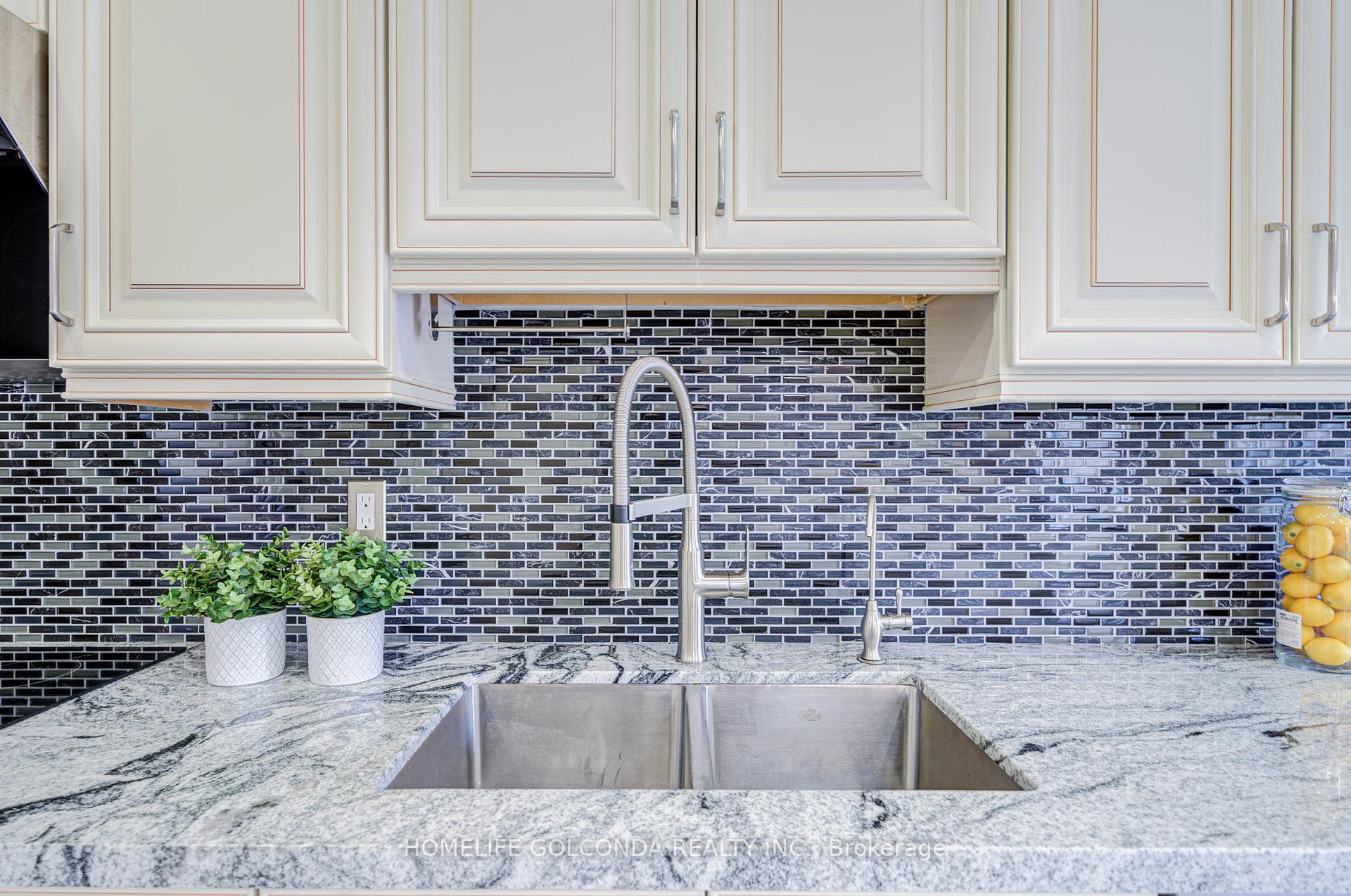 Photo 19 of 530 Fred Mclaren Boulevard, Markham, Wismer — HOMEH
