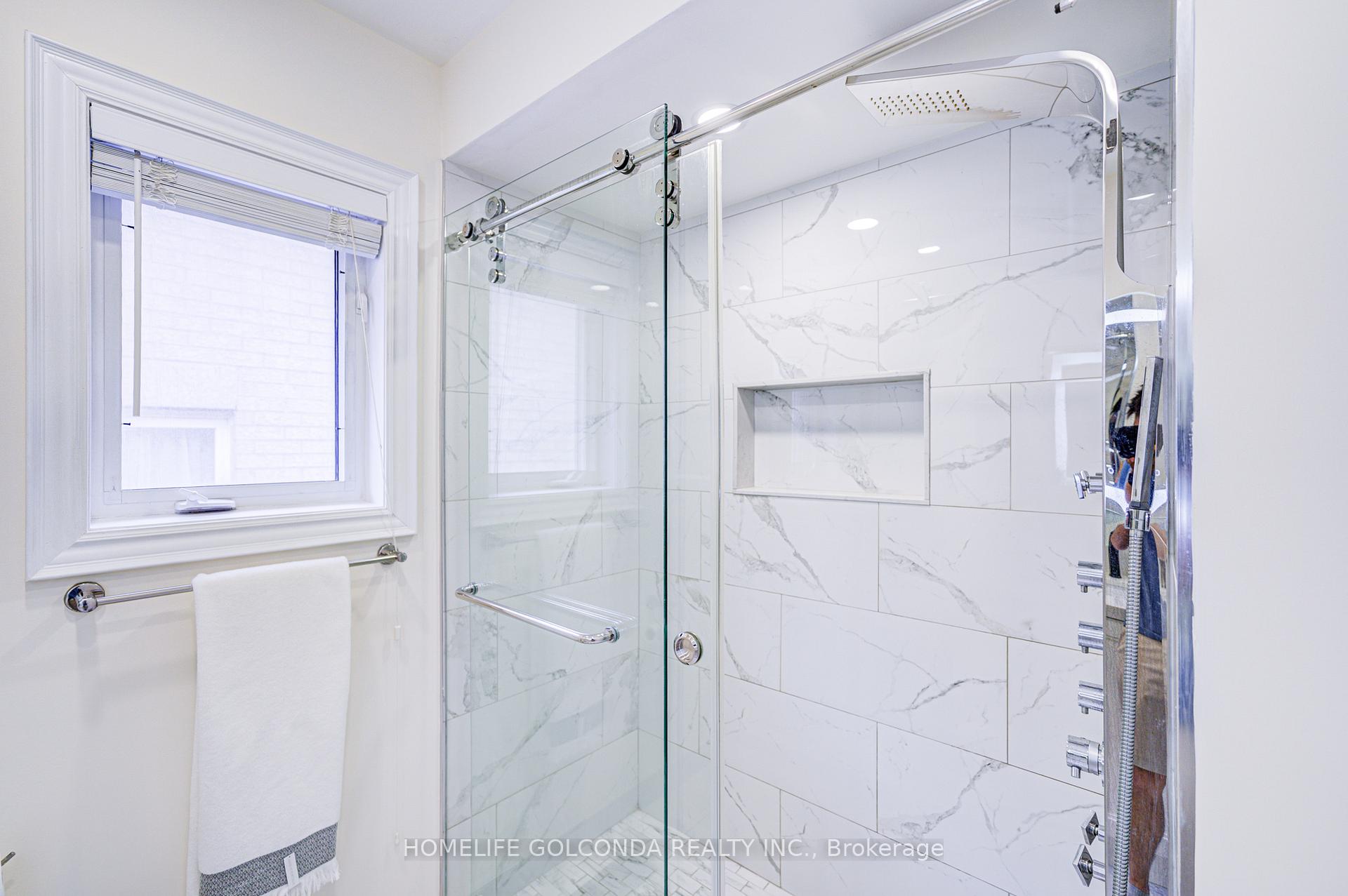 Photo 23 of 530 Fred Mclaren Boulevard, Markham, Wismer — HOMEH