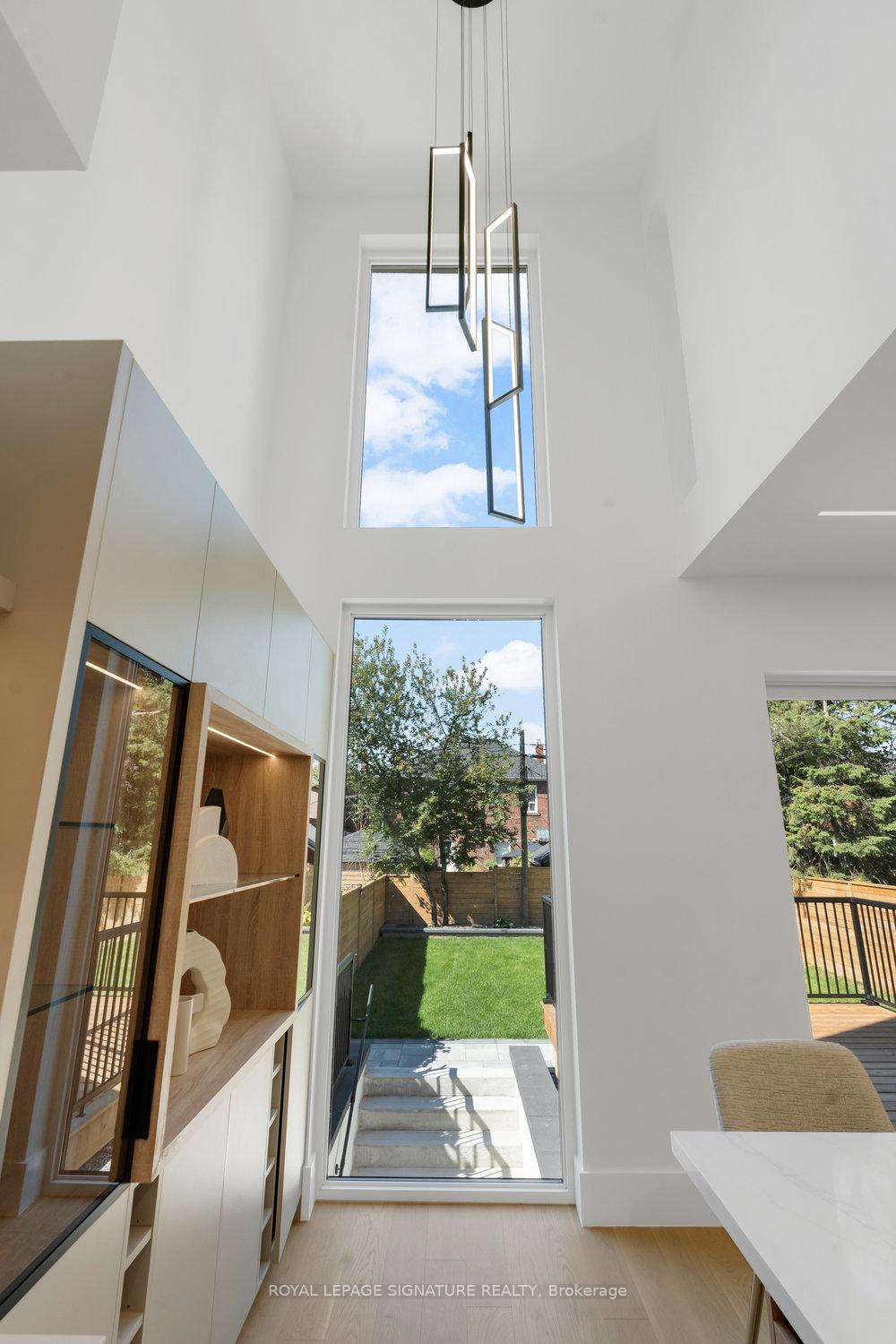 Photo 16 of 8 St Hubert Avenue, Toronto, Danforth Village-East York — HOMEH