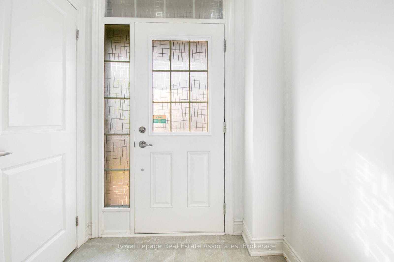 Photo 4 of 27 Quinton Ridge, Brampton, Bram West — HOMEH