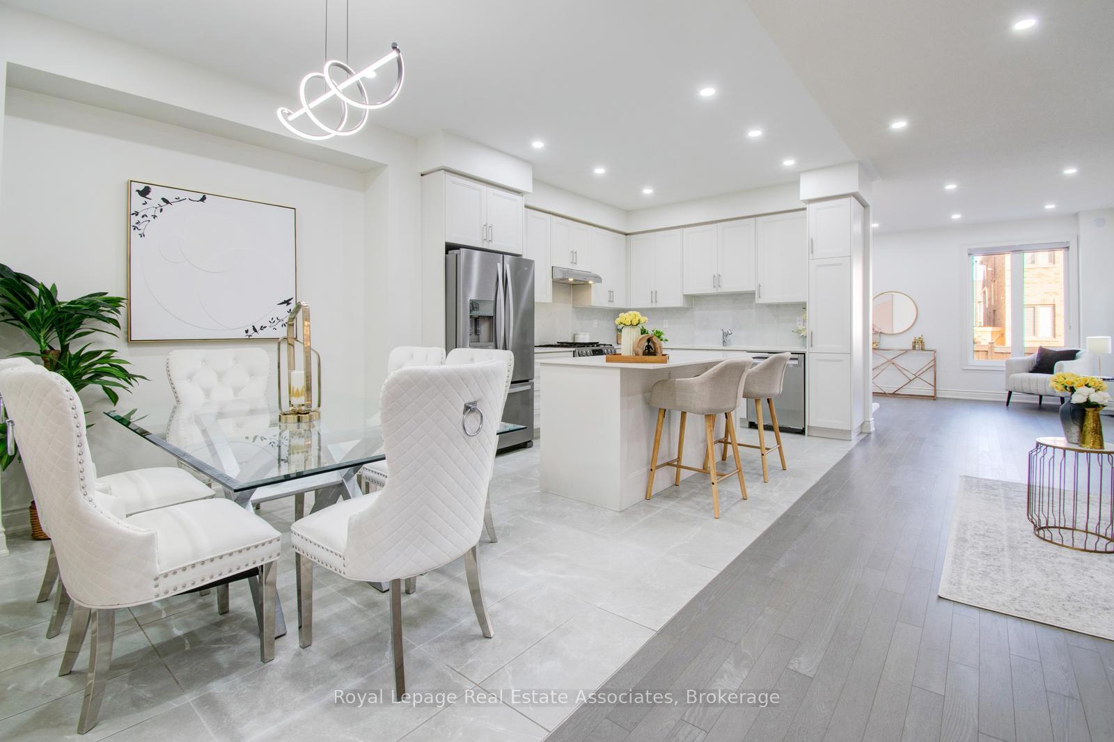 Photo 10 of 27 Quinton Ridge, Brampton, Bram West — HOMEH